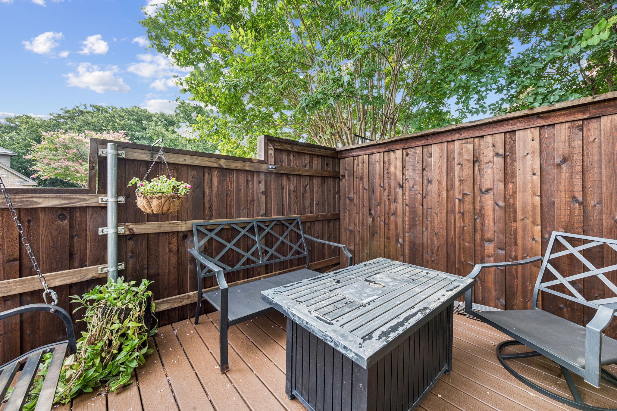 3201 Hilltop Court