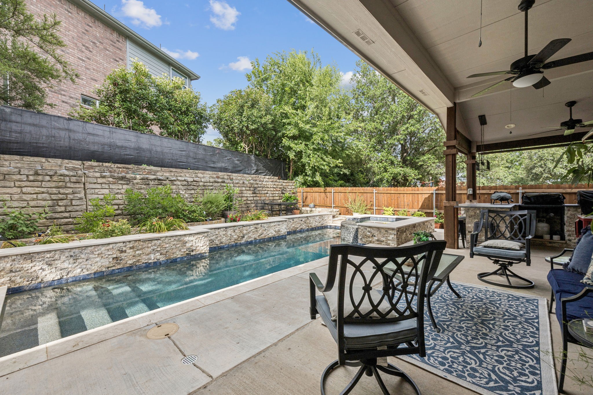 3201 Hilltop Court