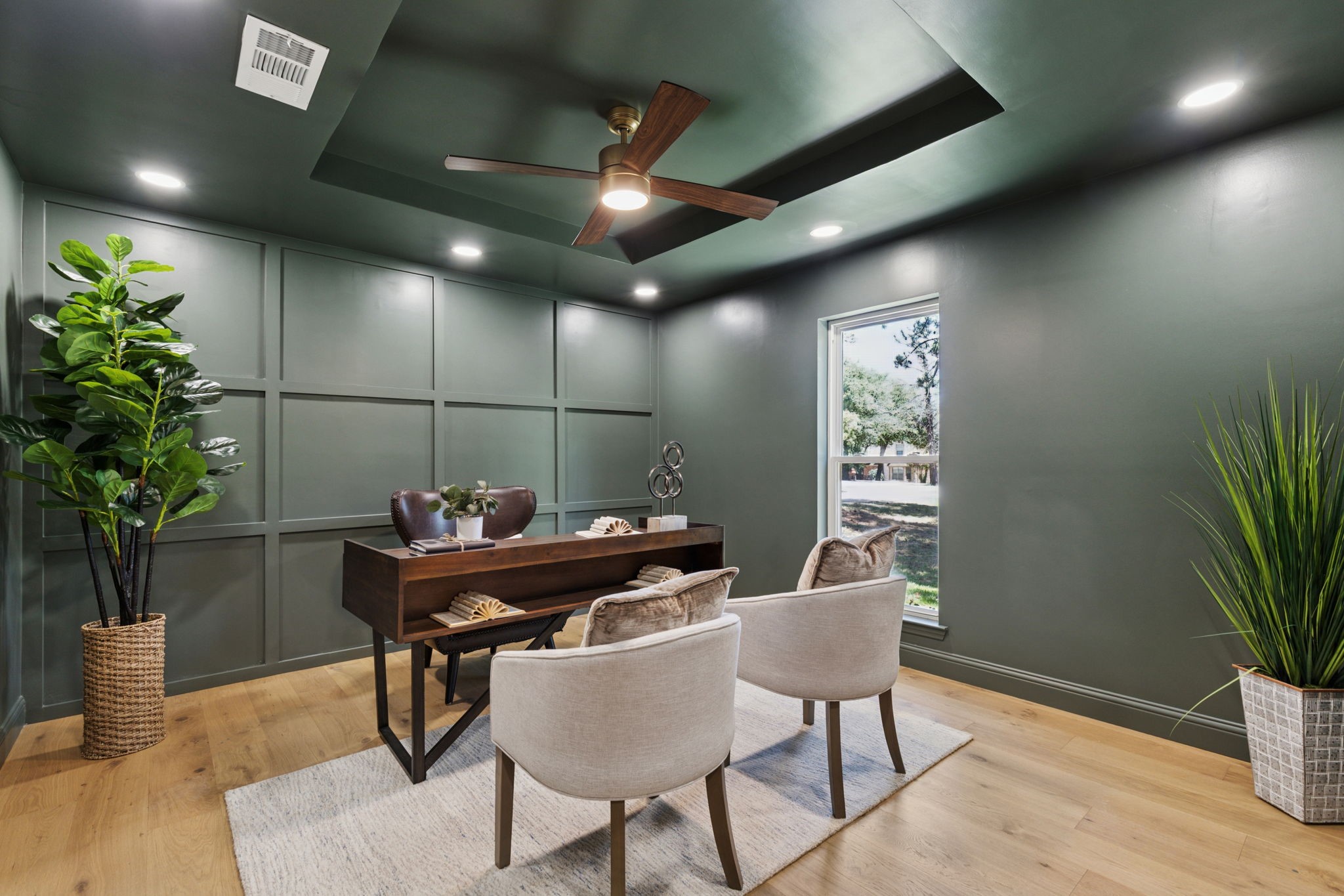 140 Cedarcrest Lane