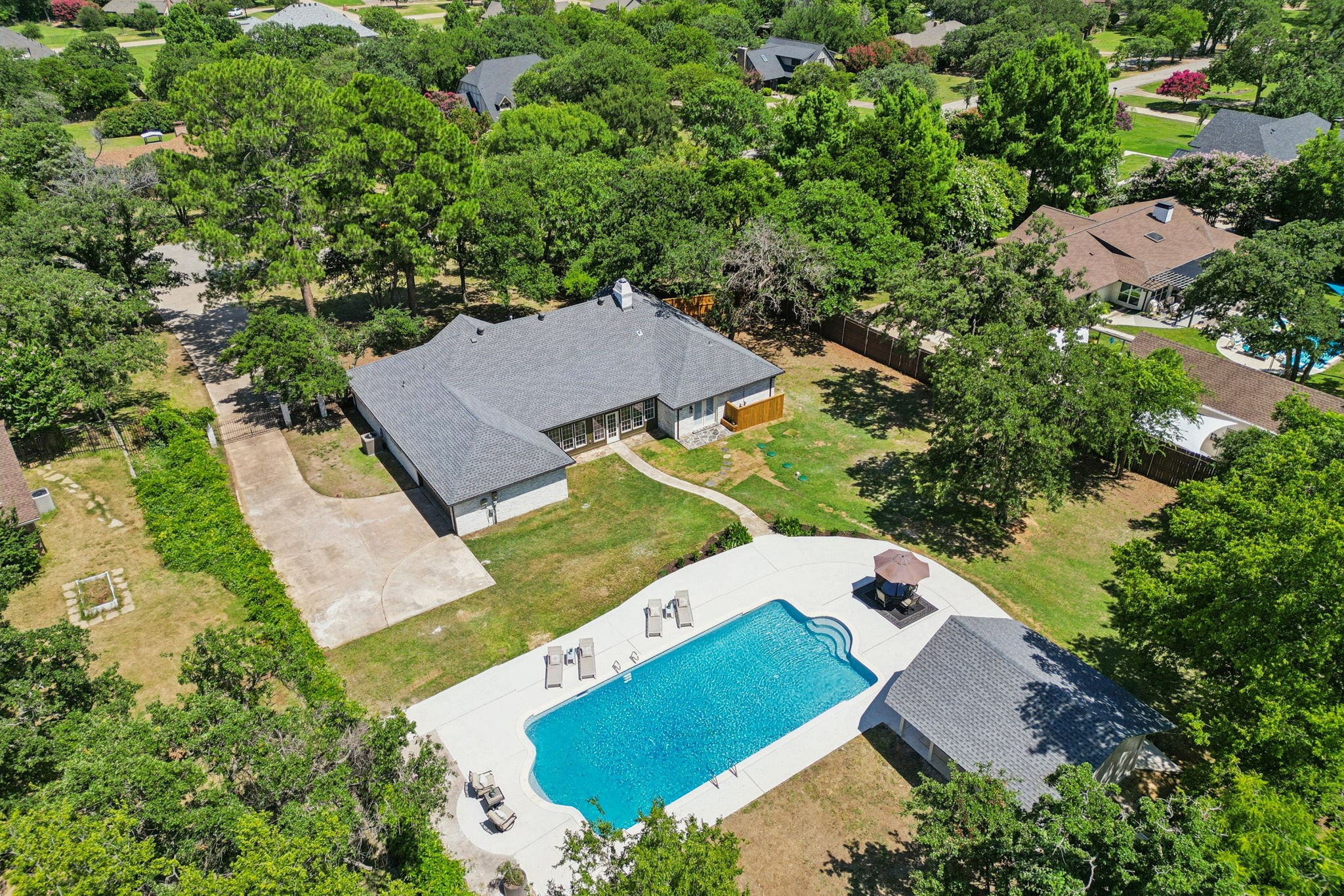 140 Cedarcrest Lane