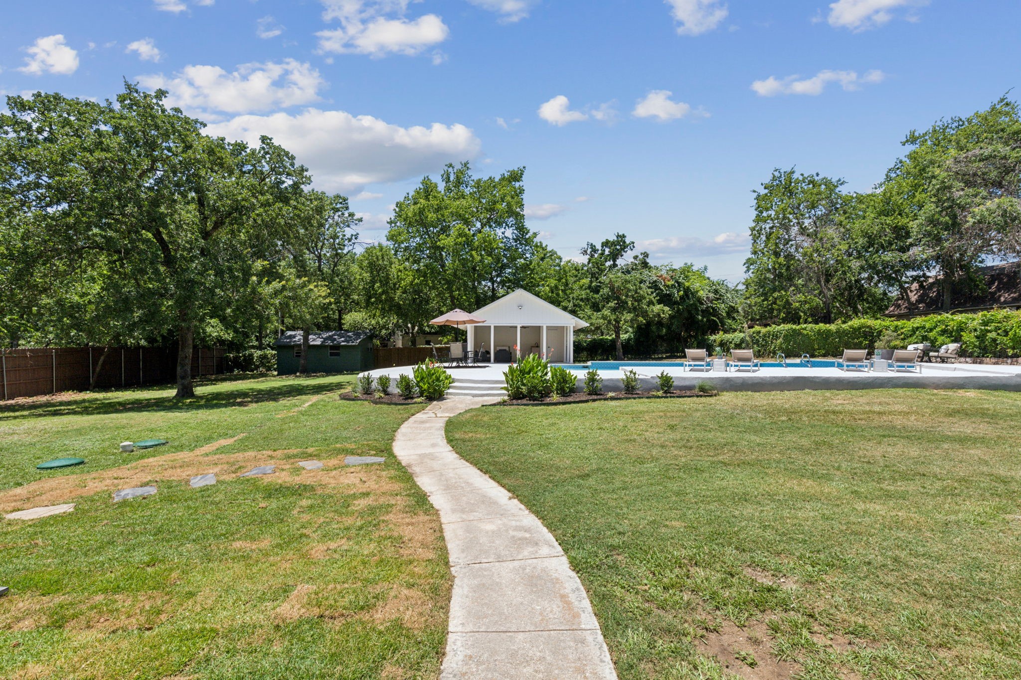 140 Cedarcrest Lane