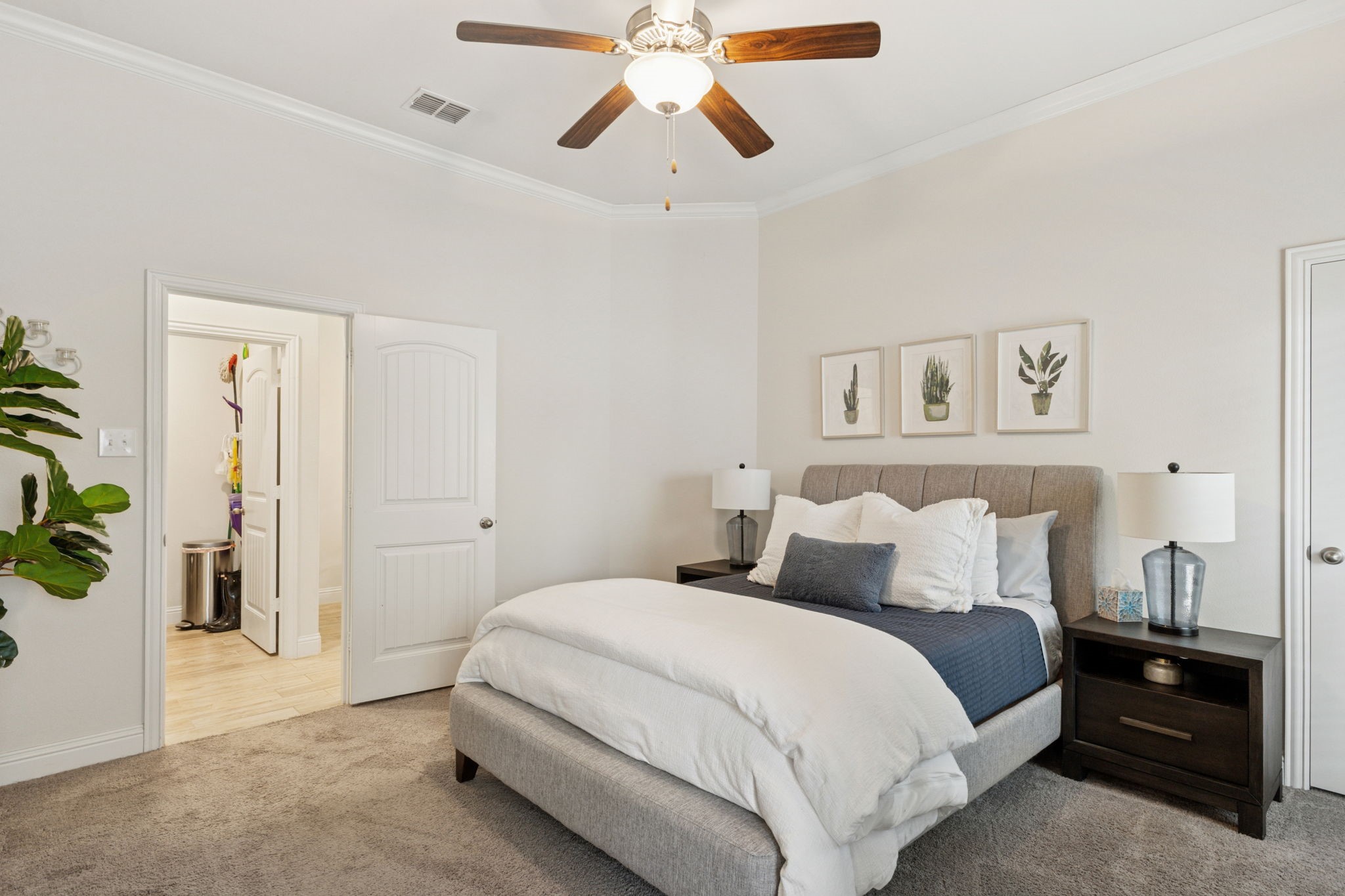 3504 Peterborough Mews