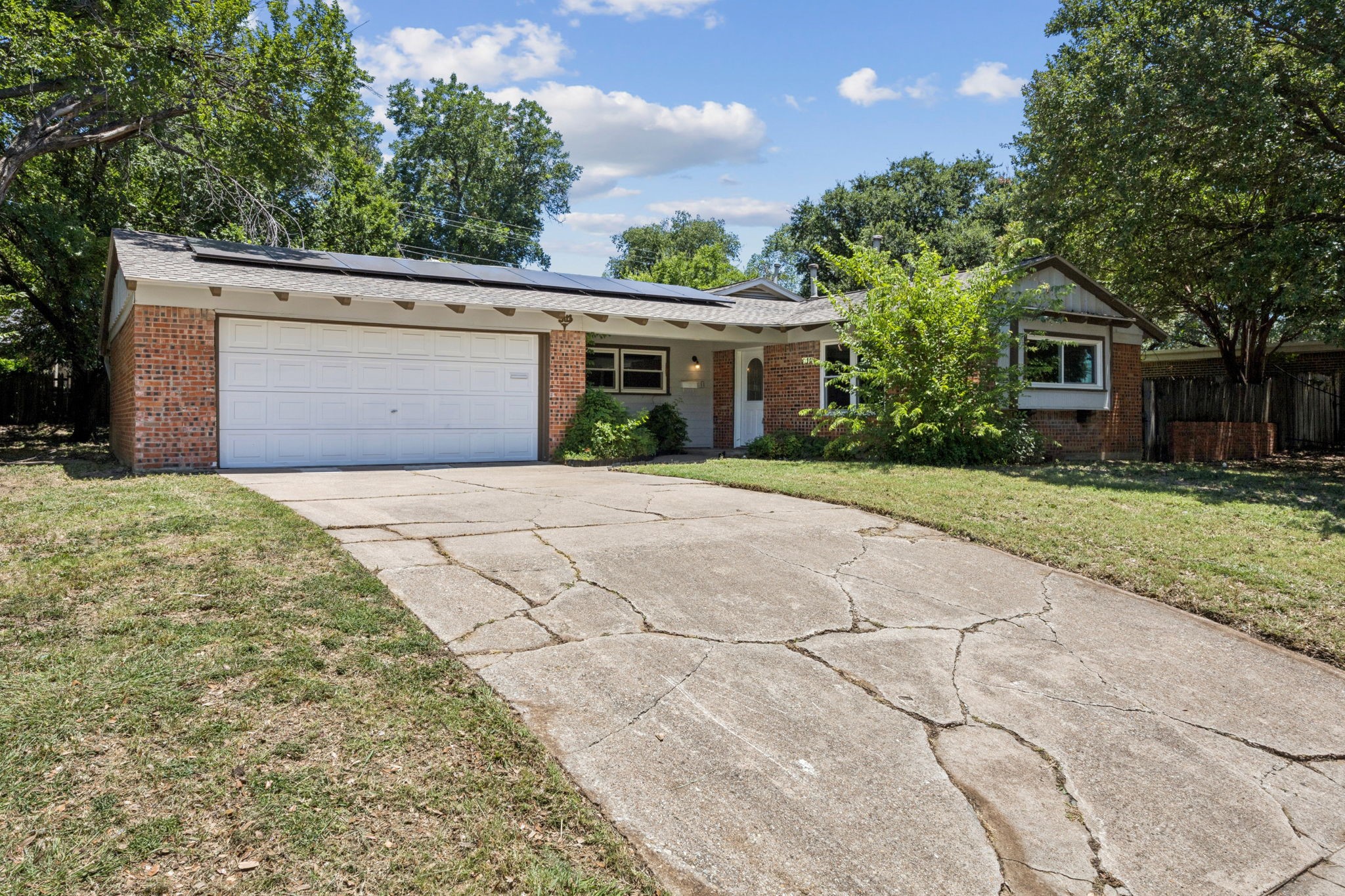 3113 Chisholm Trail