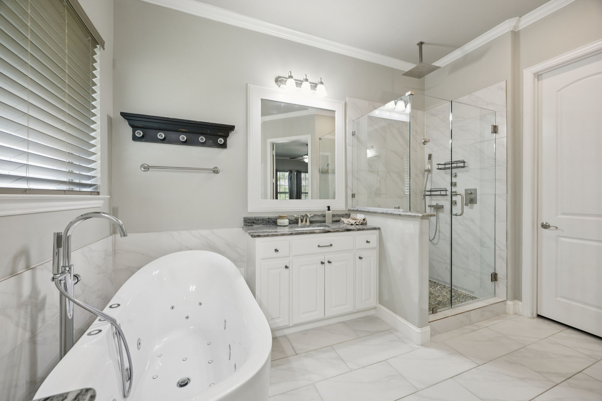 313 Silvery Pine Avenue