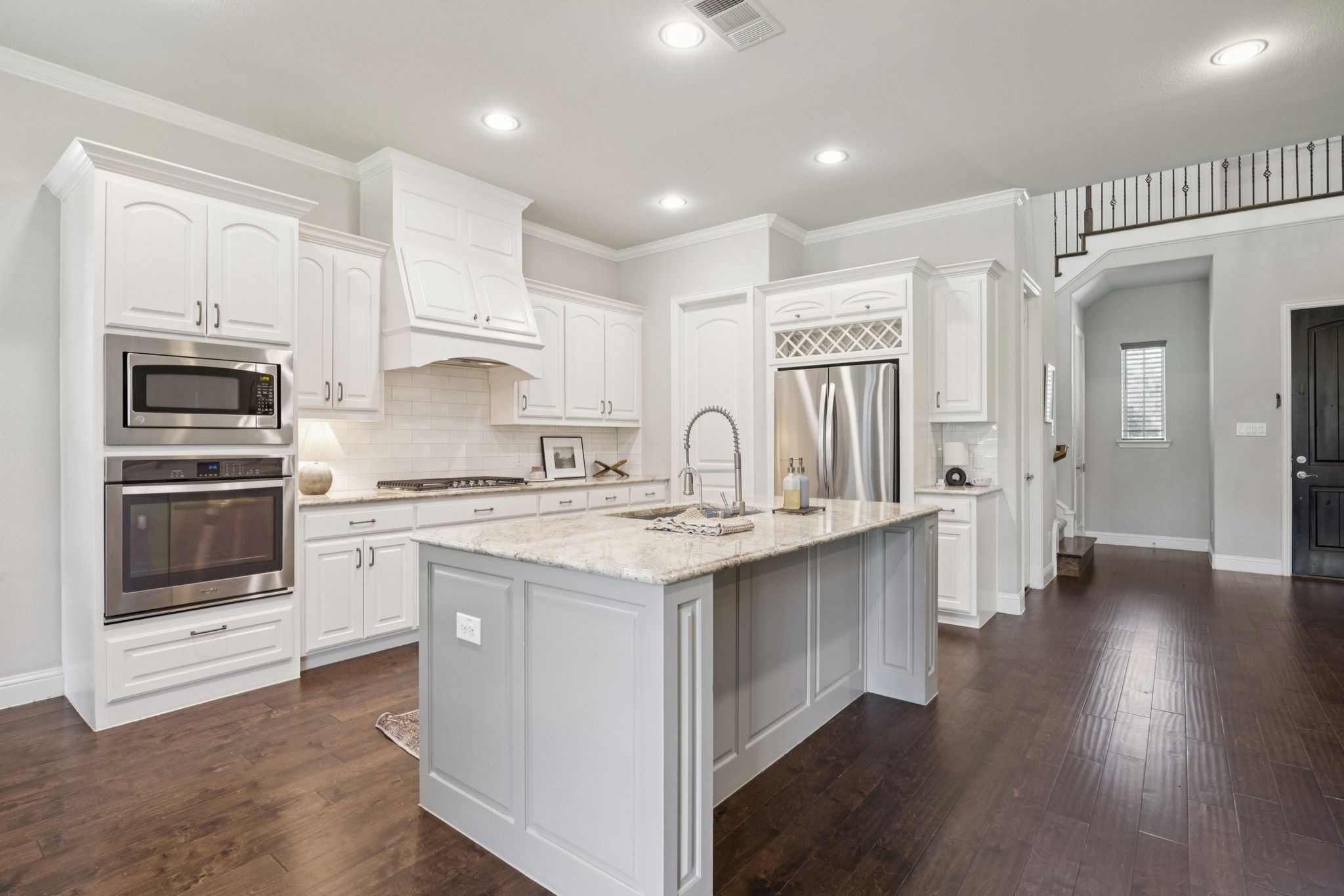 313 Silvery Pine Avenue