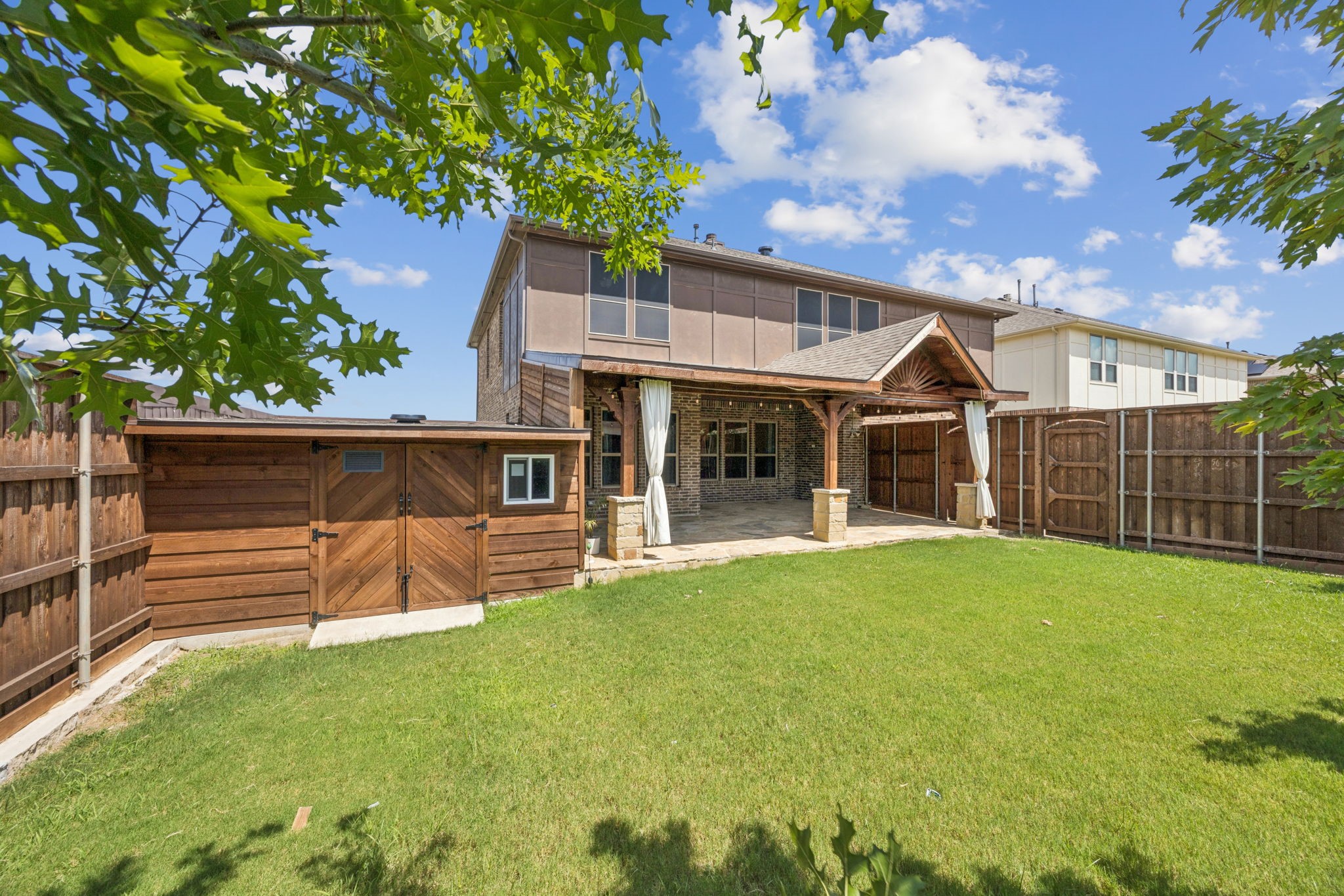 313 Silvery Pine Avenue