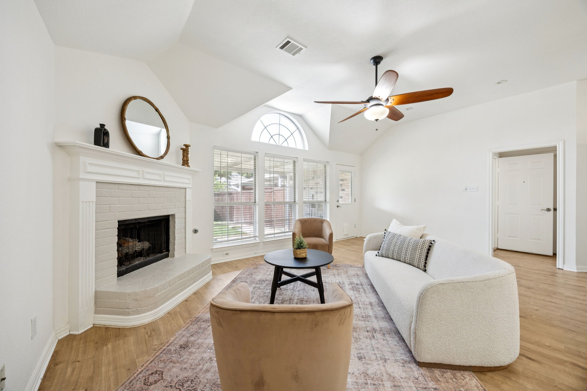 1164 Taylor Lane