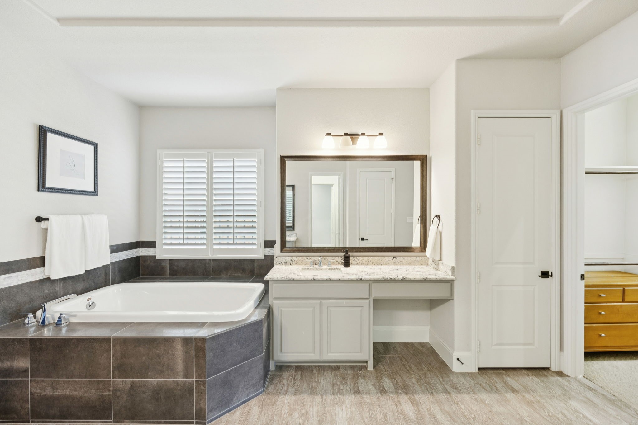 204 Chisholm Trail