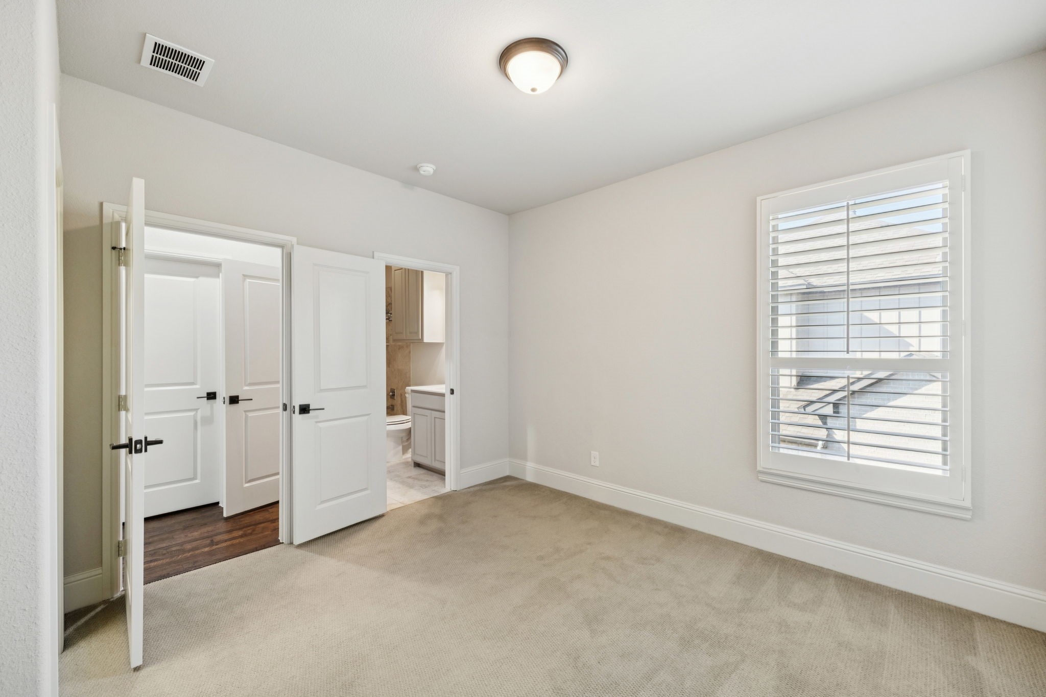 204 Chisholm Trail