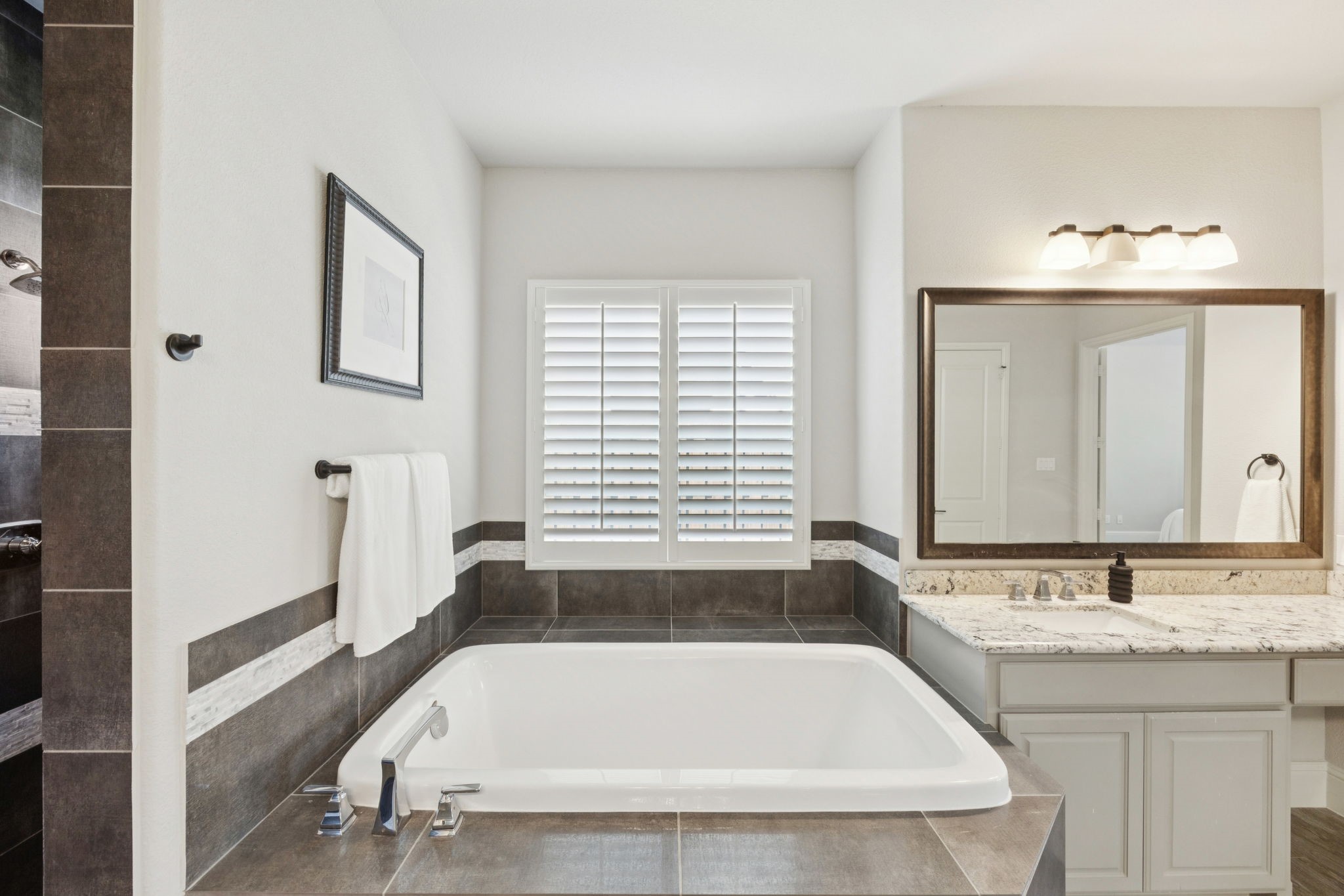 204 Chisholm Trail