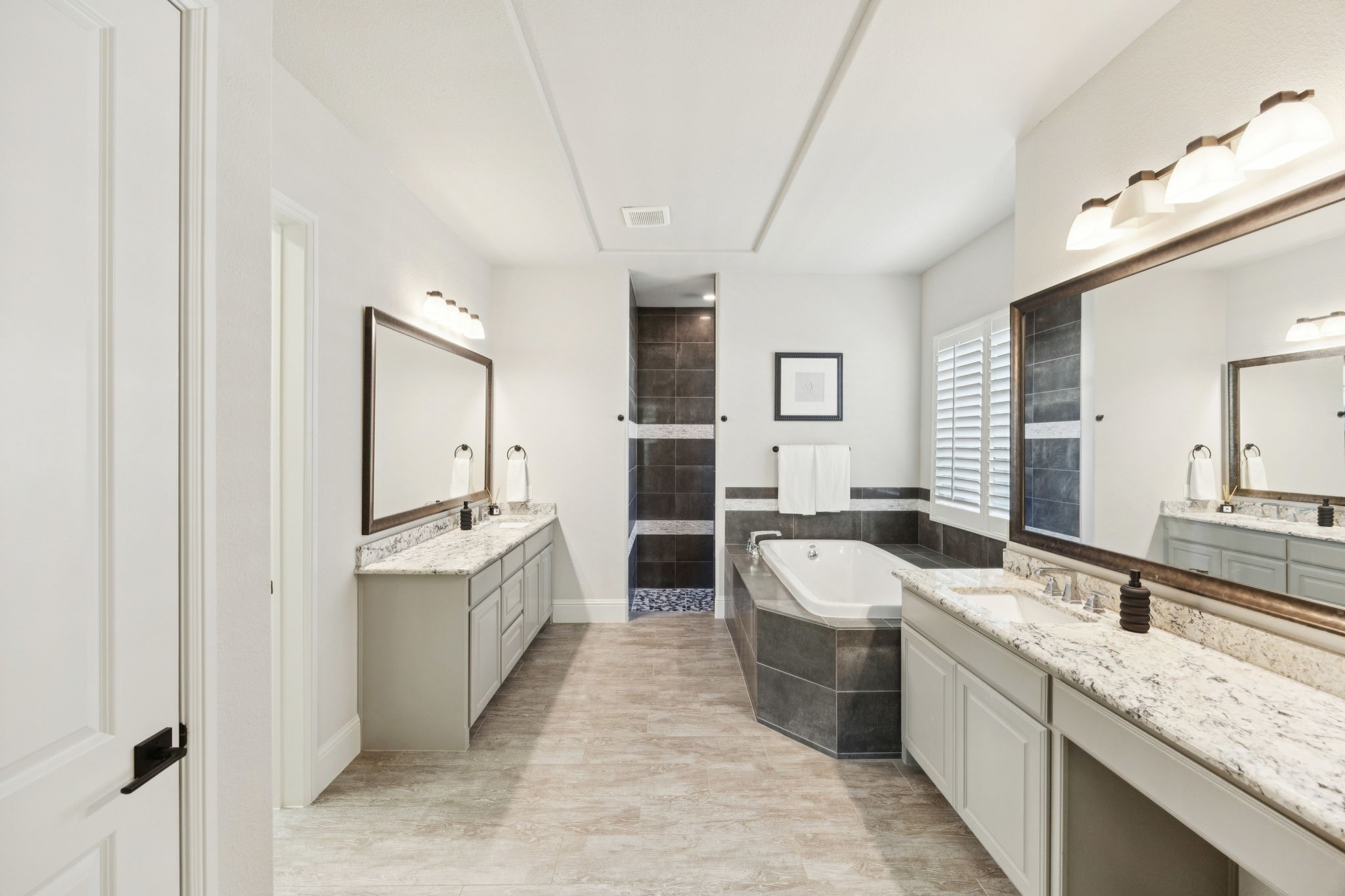 204 Chisholm Trail