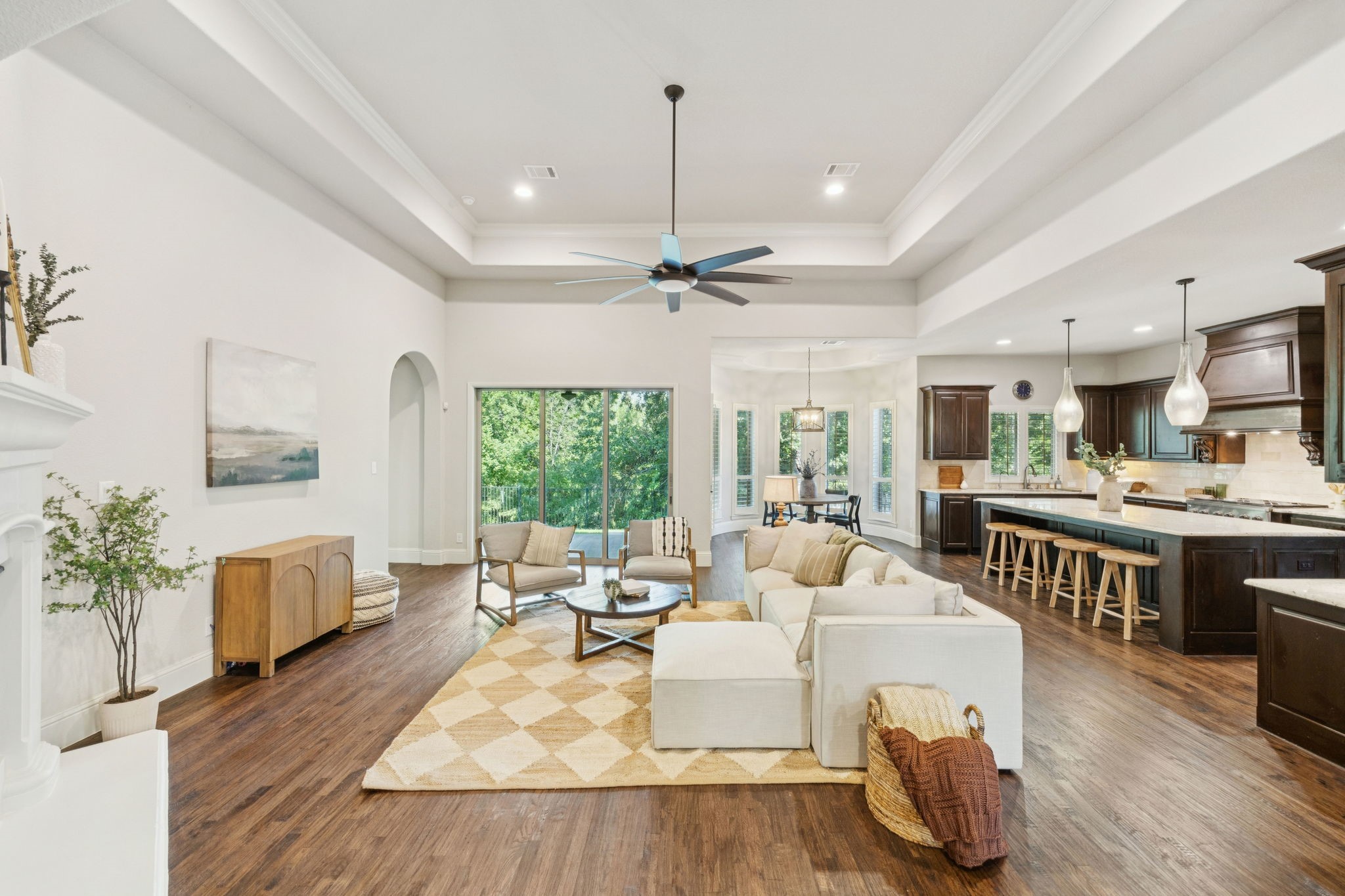 204 Chisholm Trail