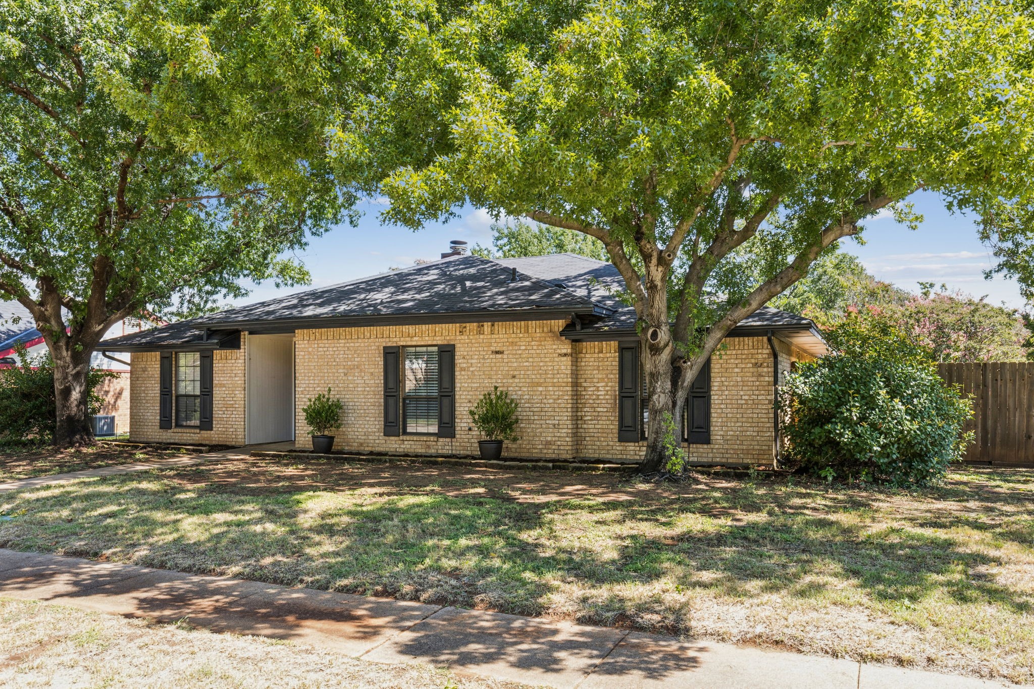 2145 Goldfinch Drive