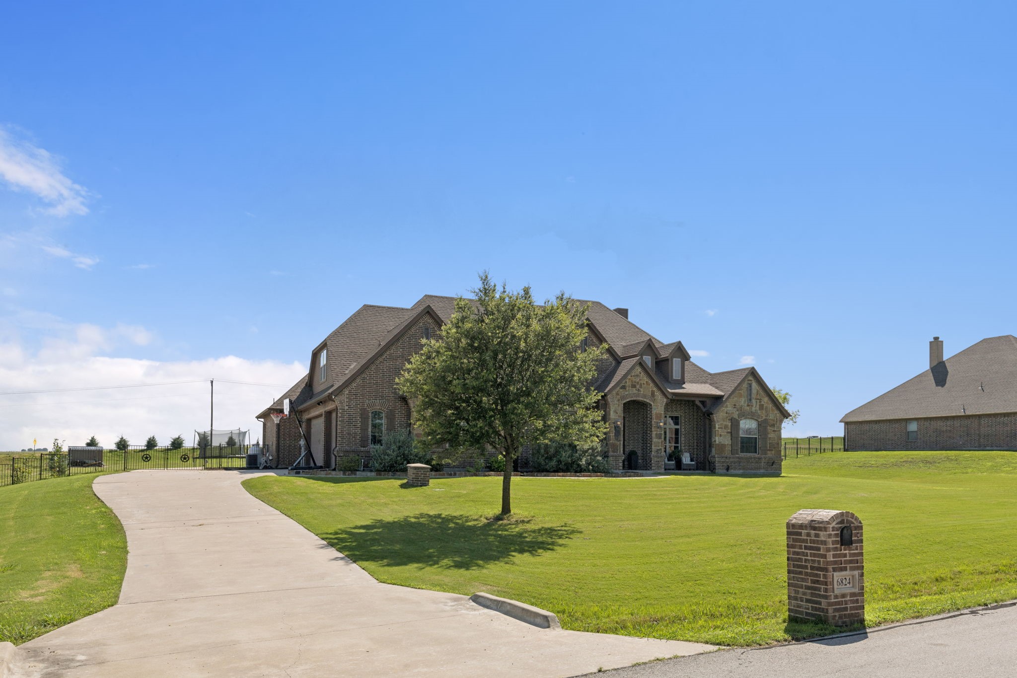 6824 Katie Corral Drive