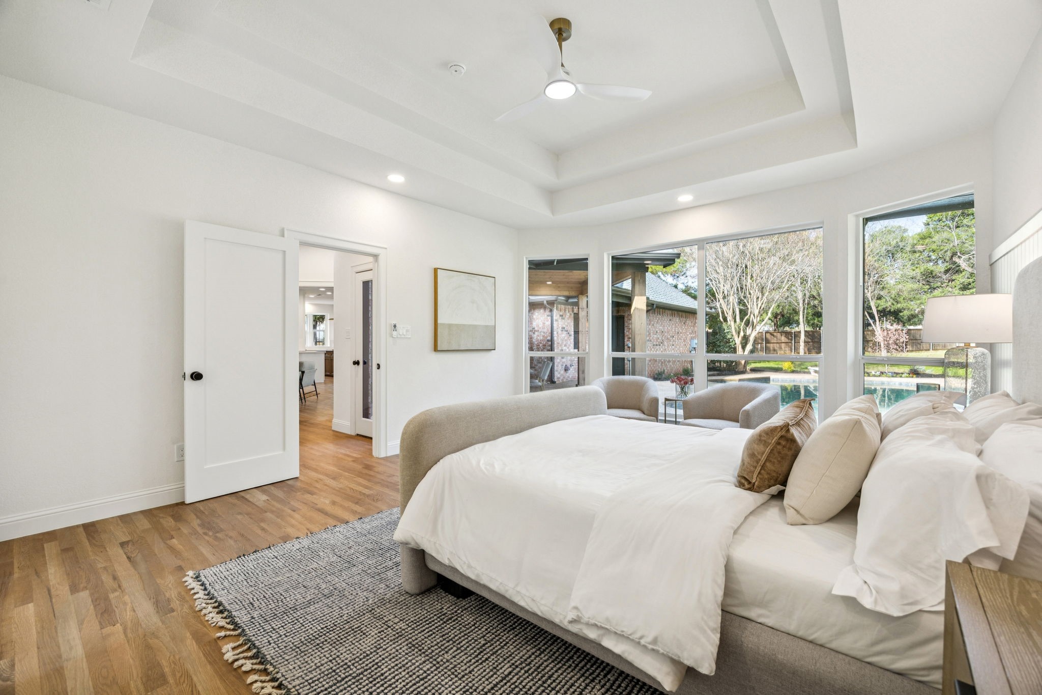 104 Royal Oaks Drive