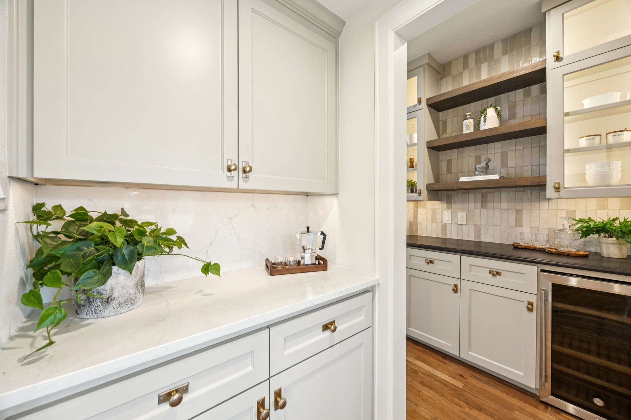 104 Royal Oaks Drive