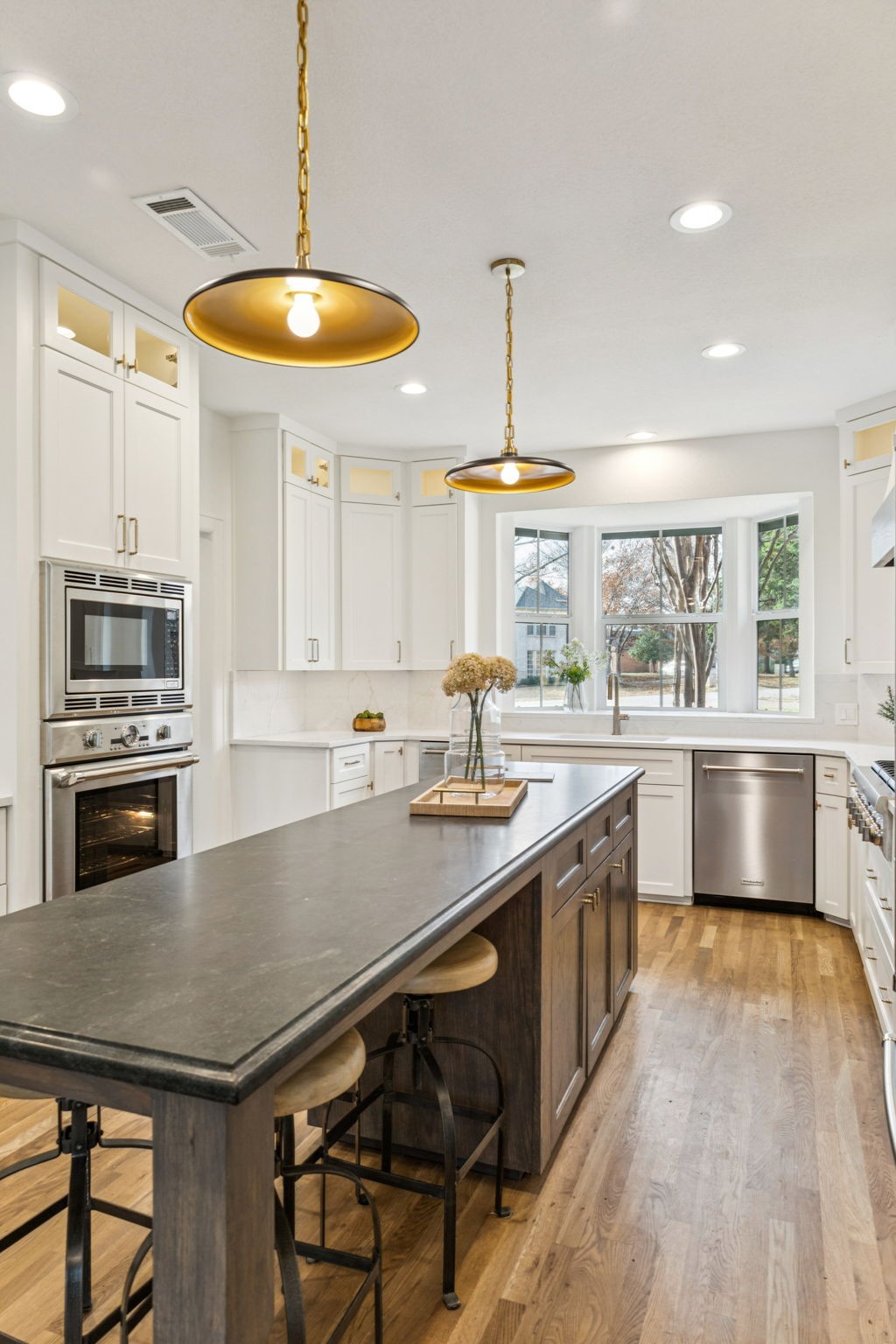 104 Royal Oaks Drive