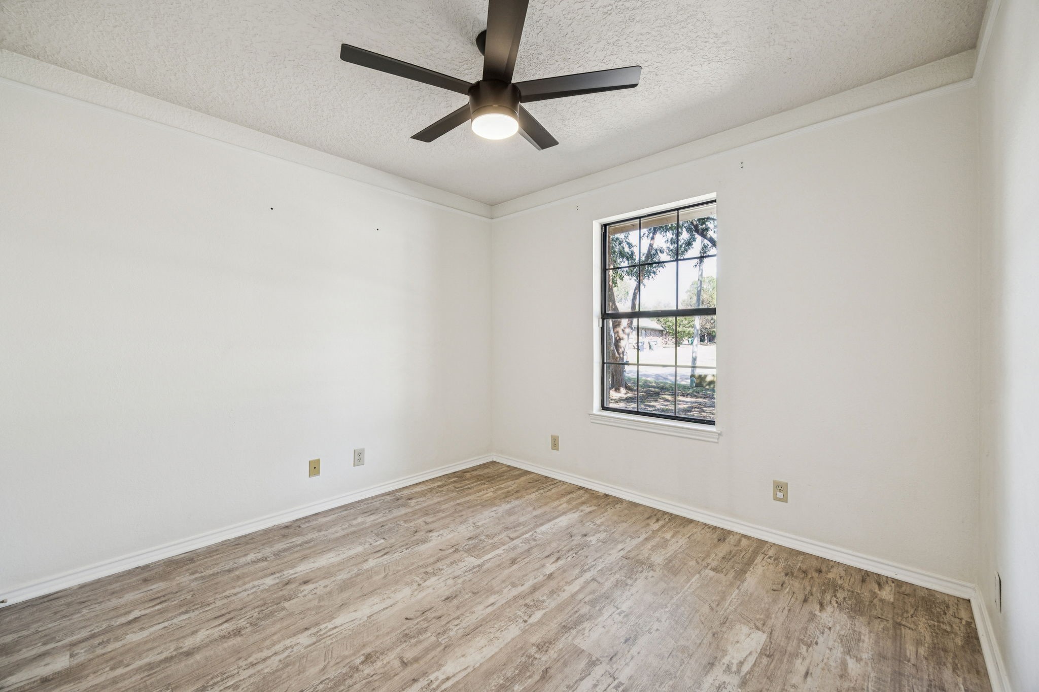 2900 Christopher Drive