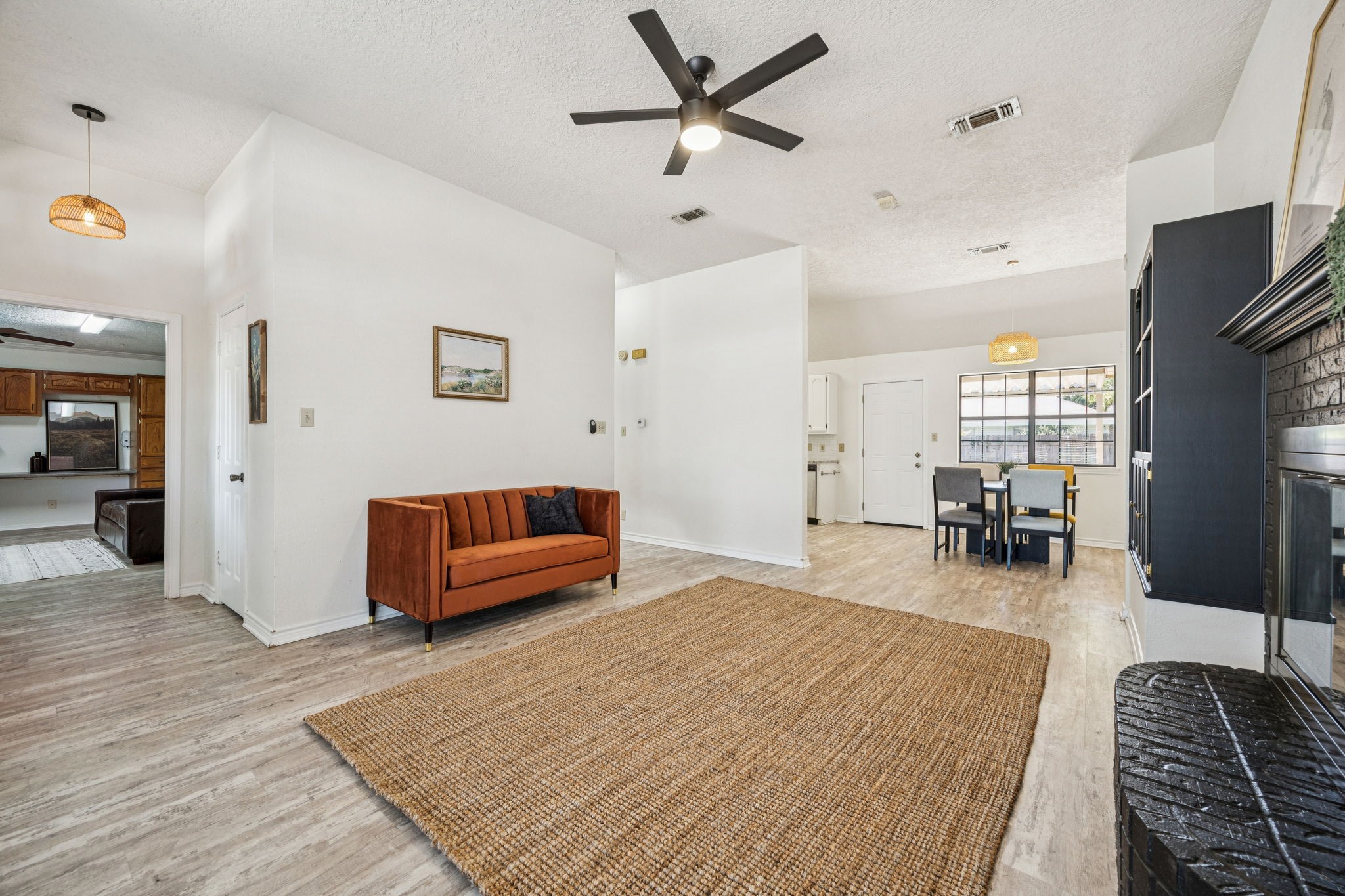 2900 Christopher Drive