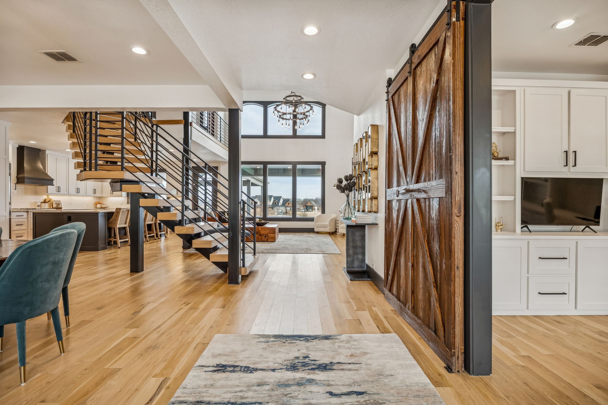 1001 Hat Creek Road