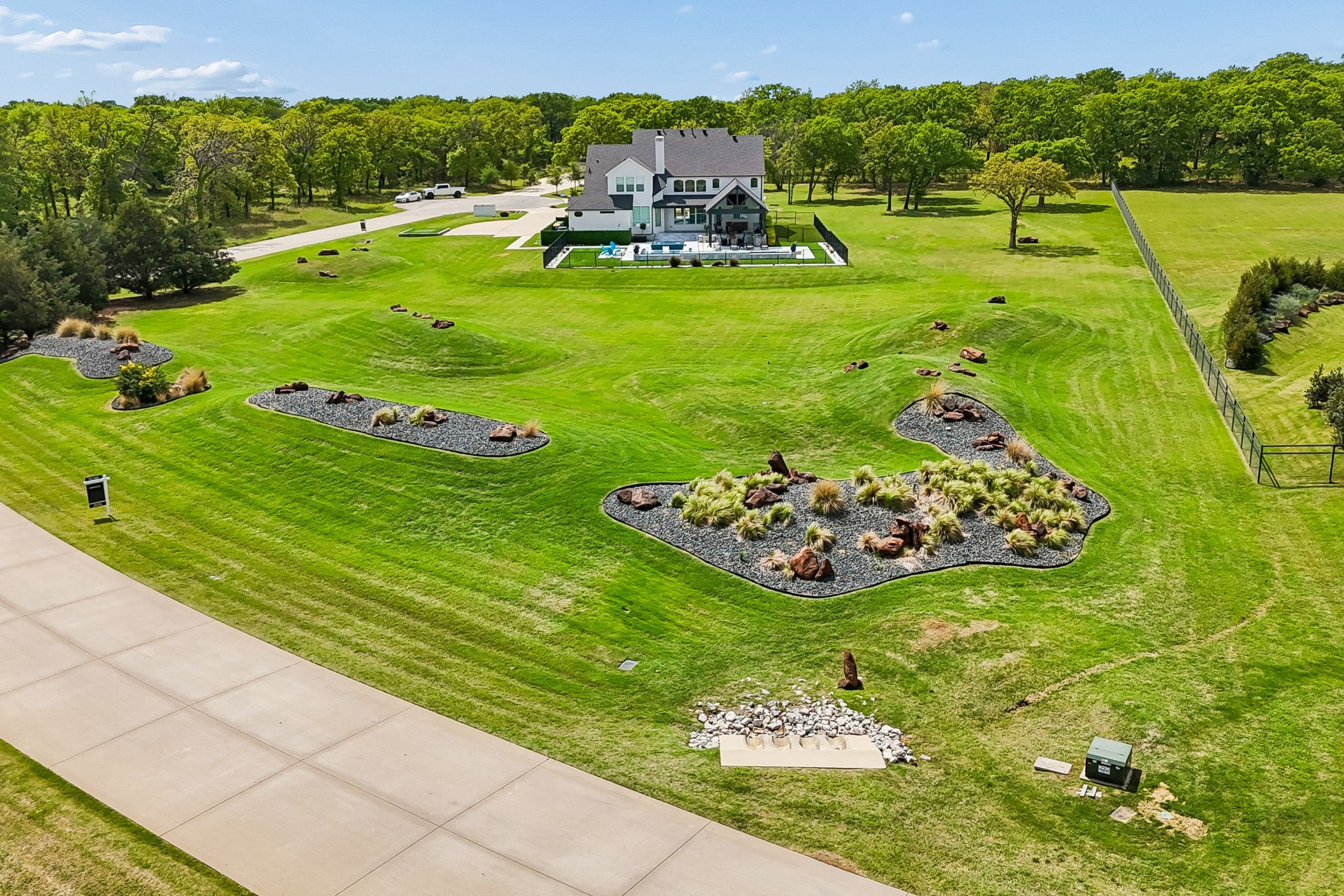 1001 Hat Creek Road