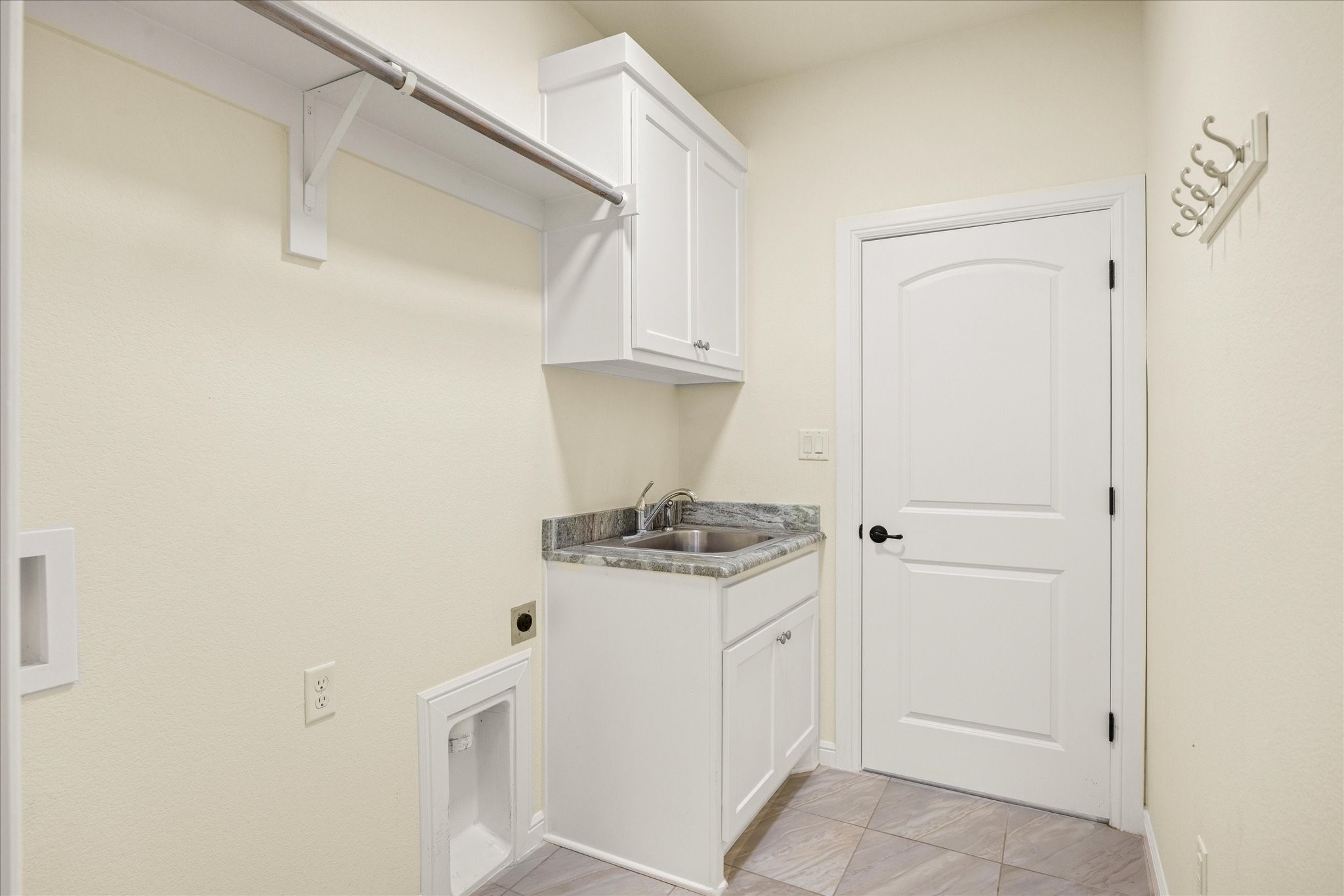 1145 Hill Valley Drive