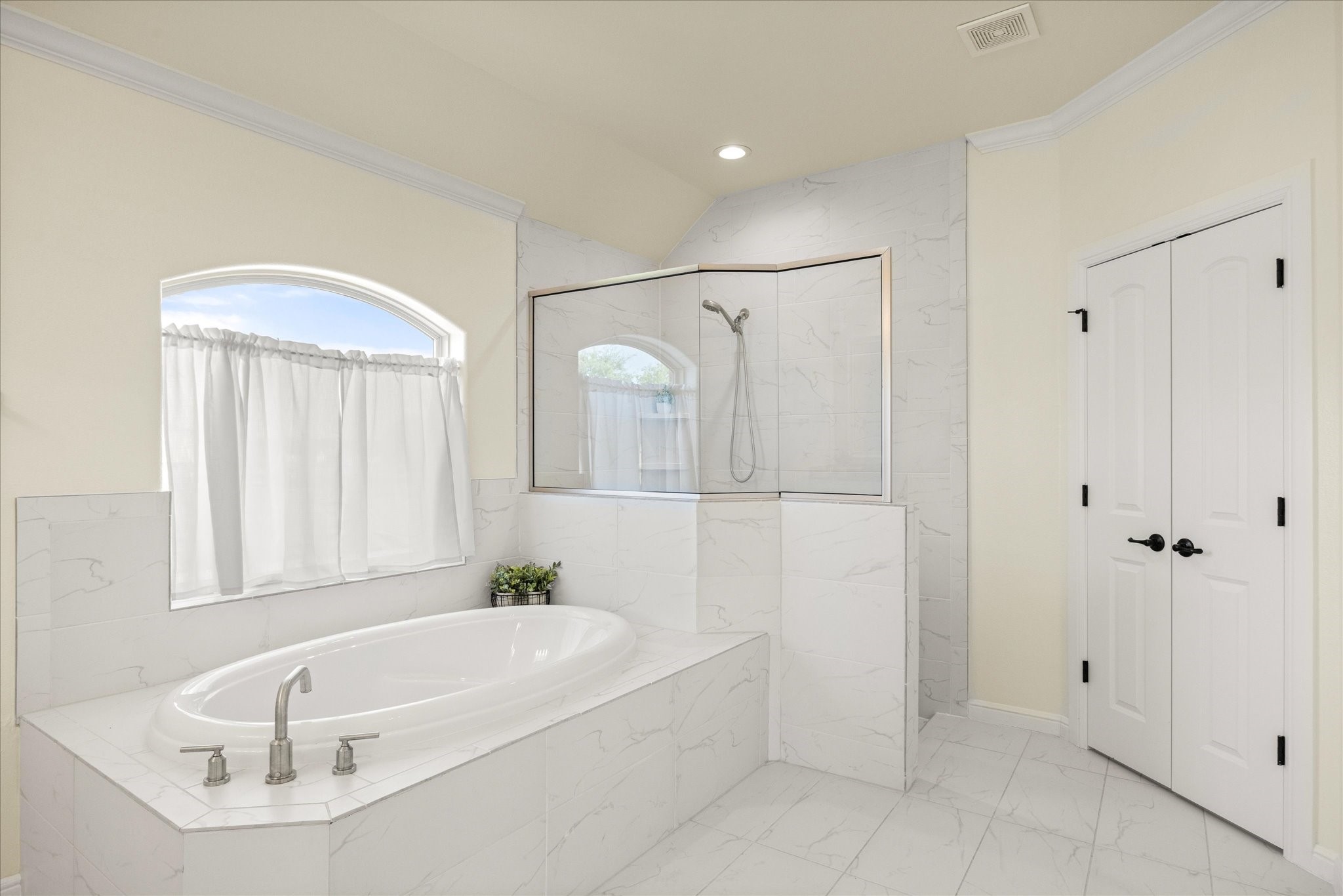 1145 Hill Valley Drive