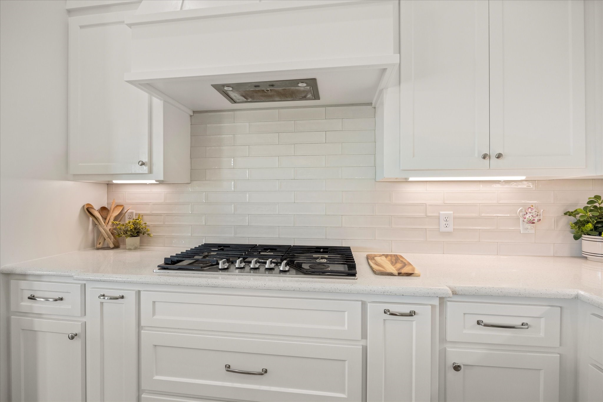 1145 Hill Valley Drive