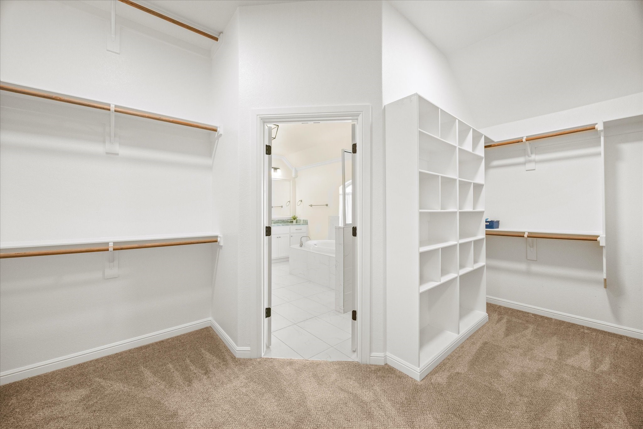 1145 Hill Valley Drive