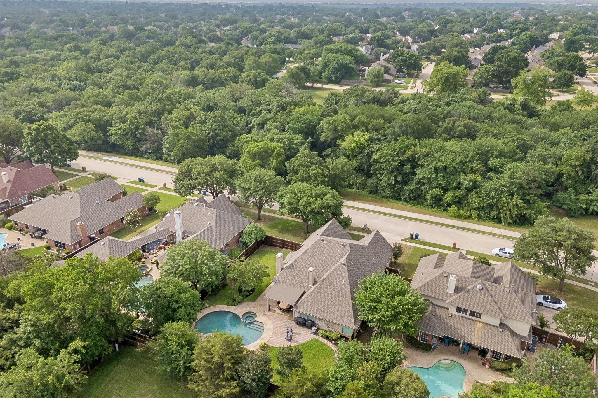 1420 Oakwood Court