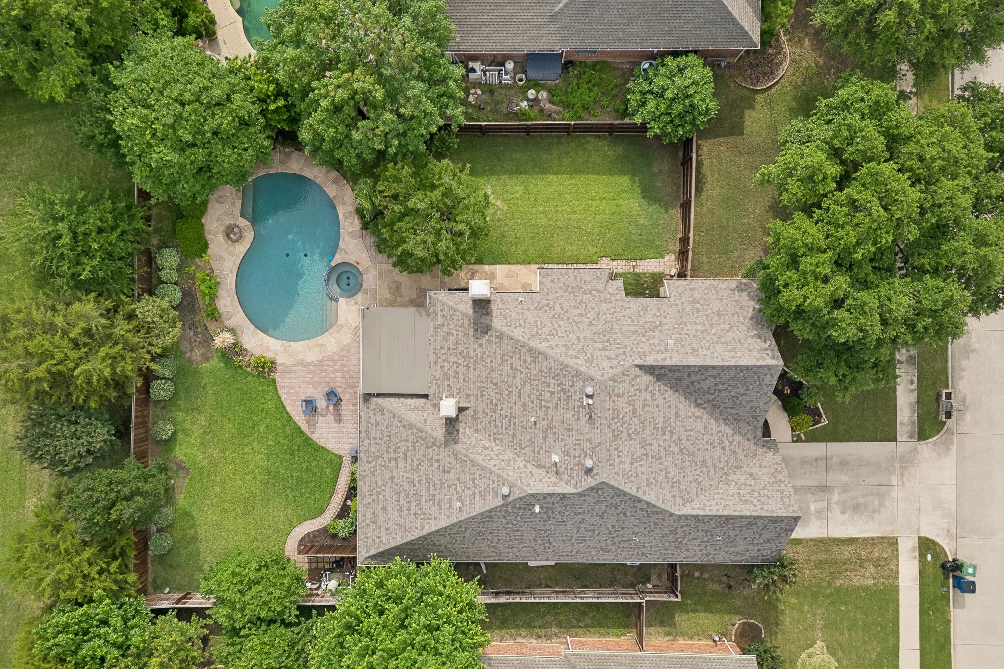 1420 Oakwood Court
