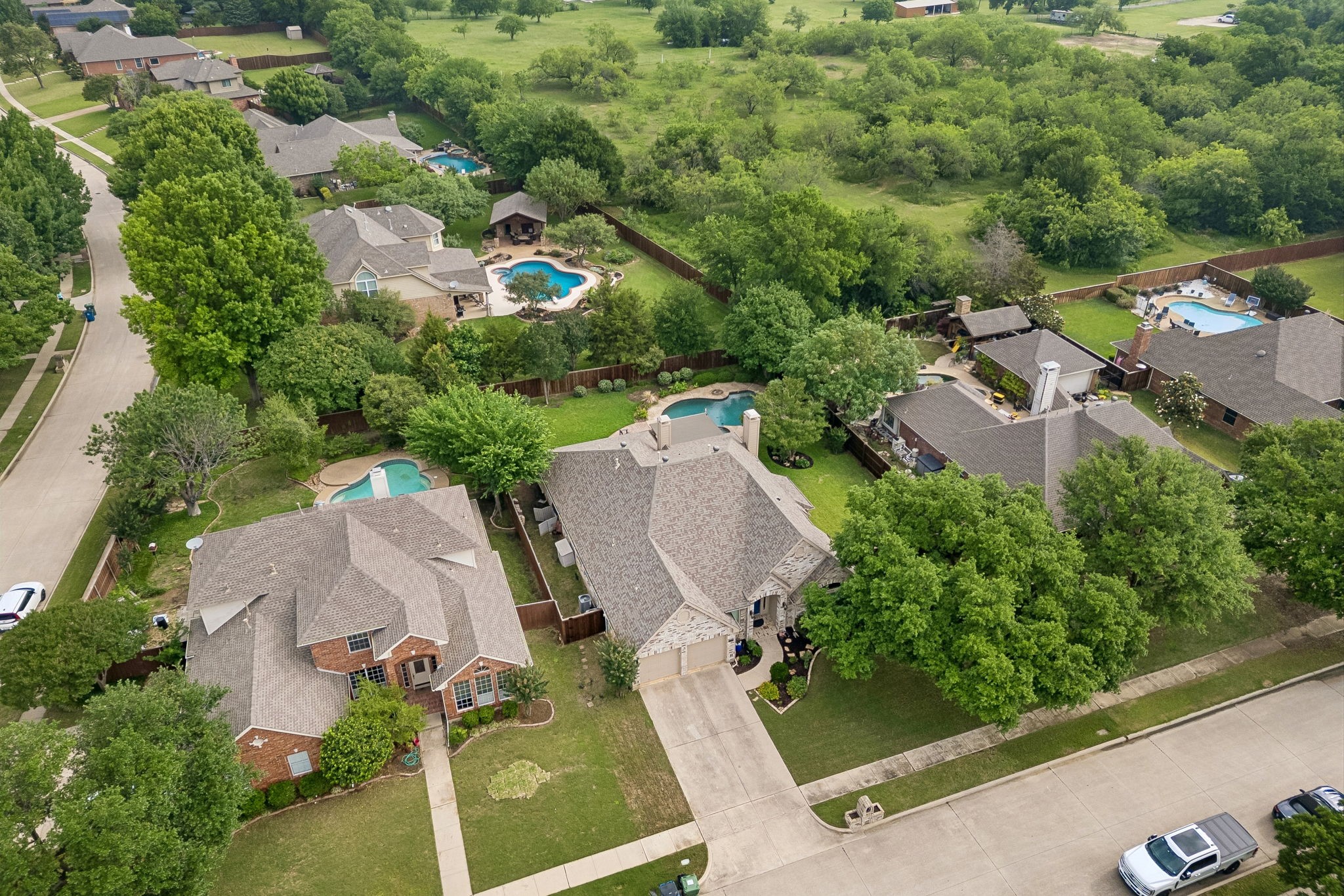 1420 Oakwood Court