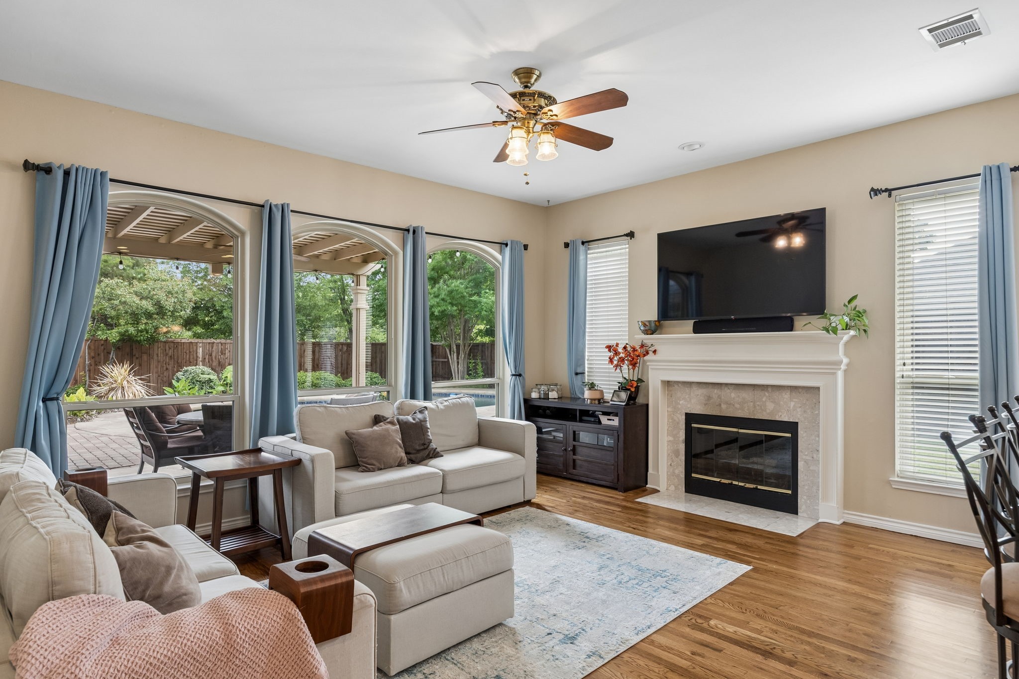 1420 Oakwood Court