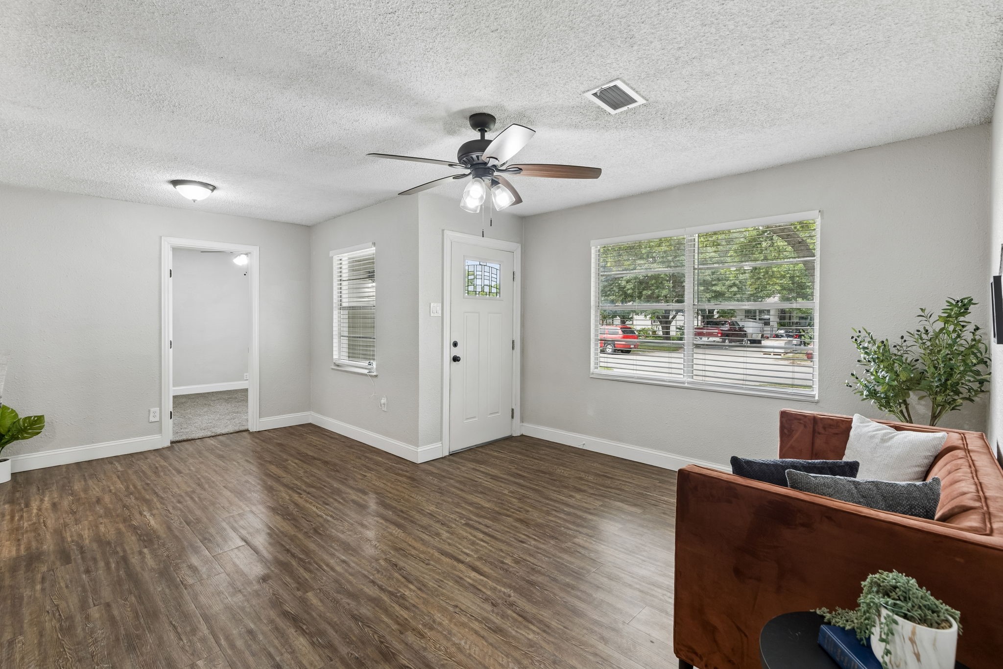 1613 Dale Place