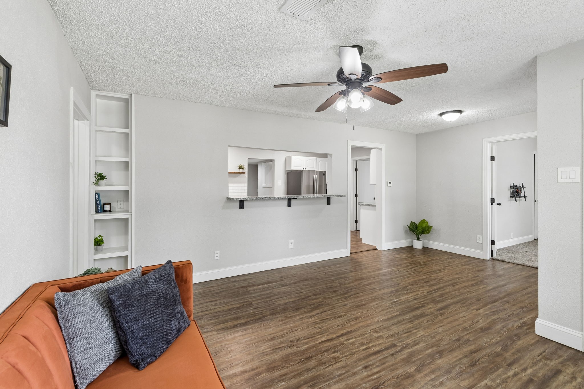 1613 Dale Place