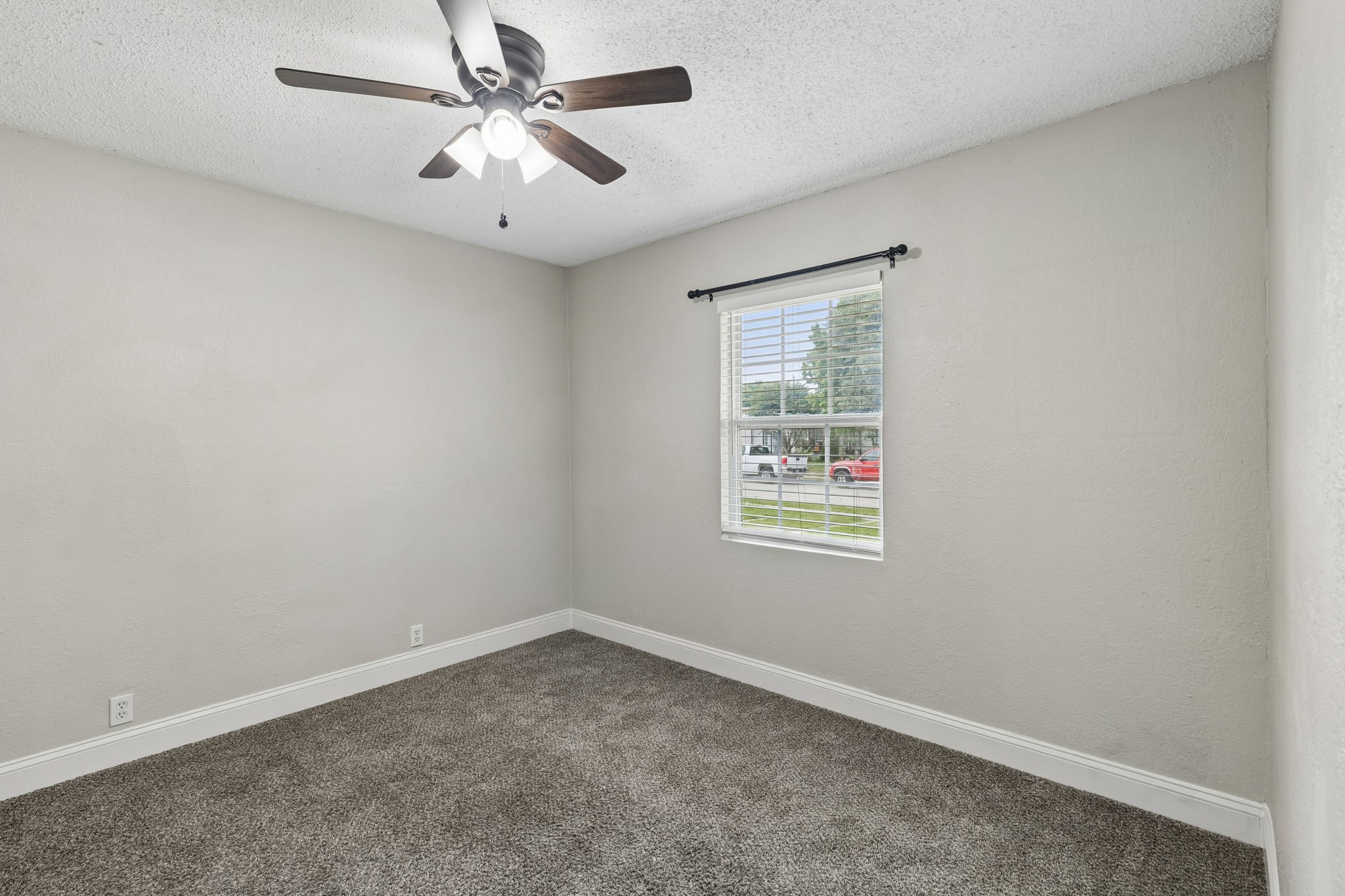 1613 Dale Place