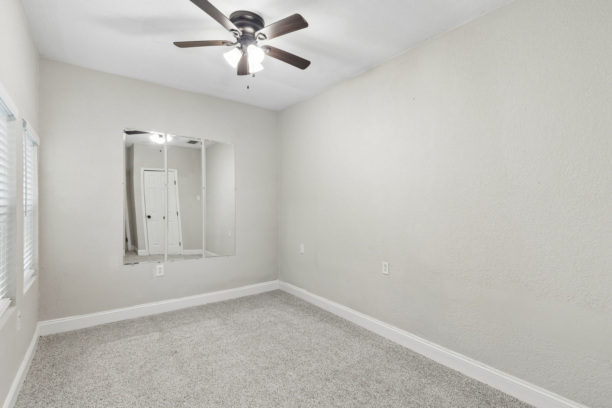 1613 Dale Place