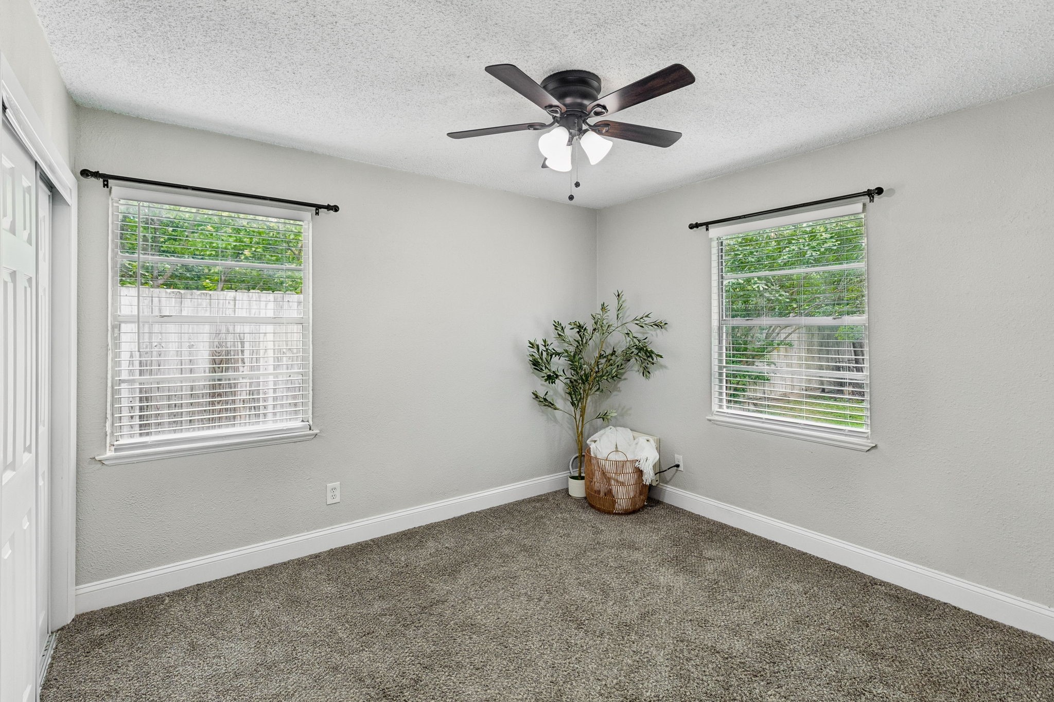 1613 Dale Place