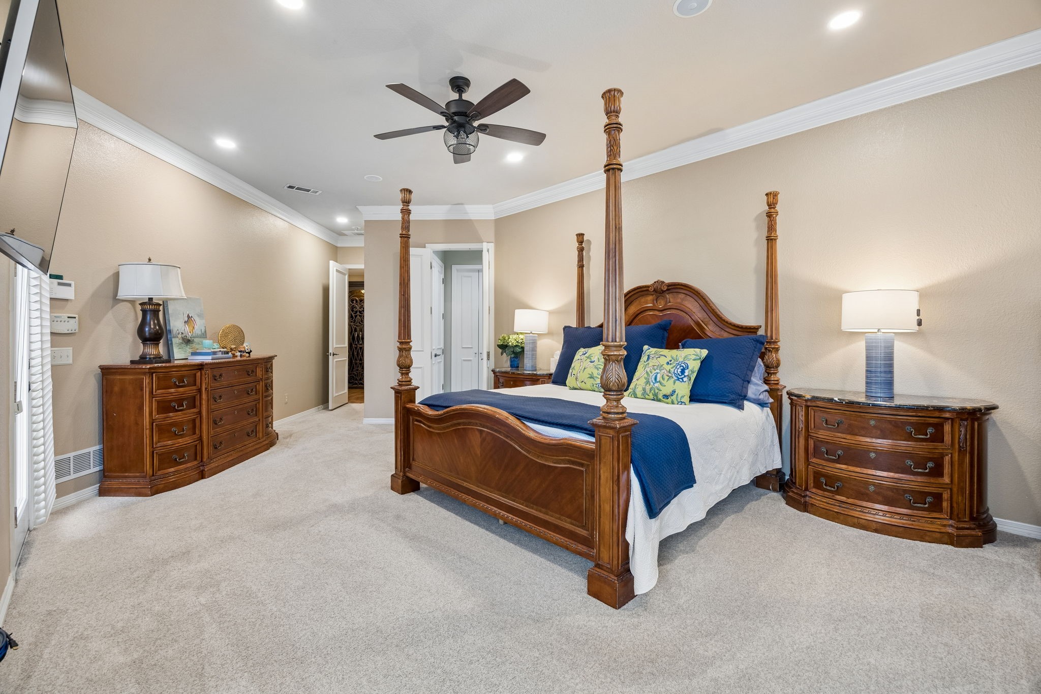 4815 Aurora Court
