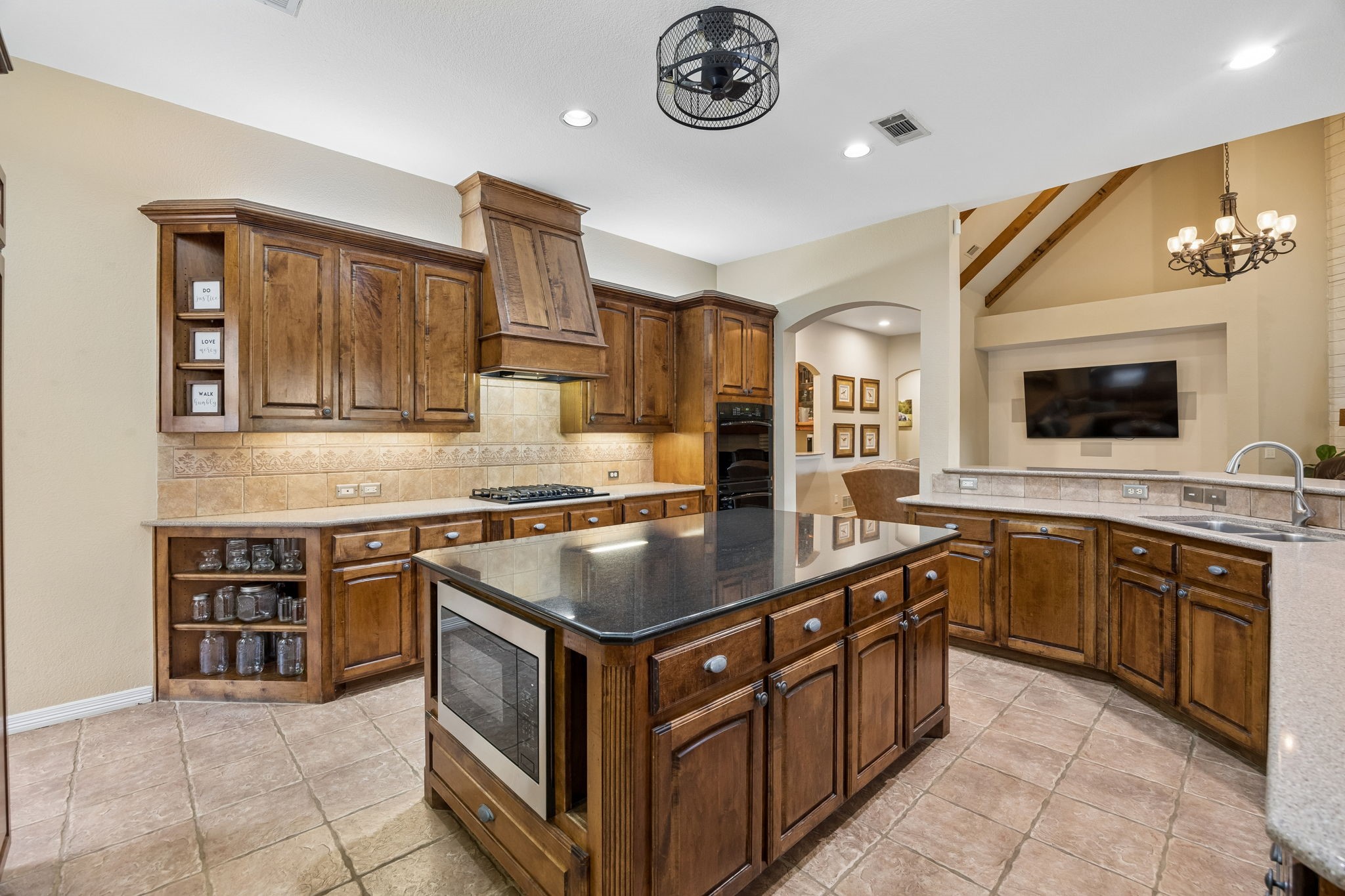 4815 Aurora Court