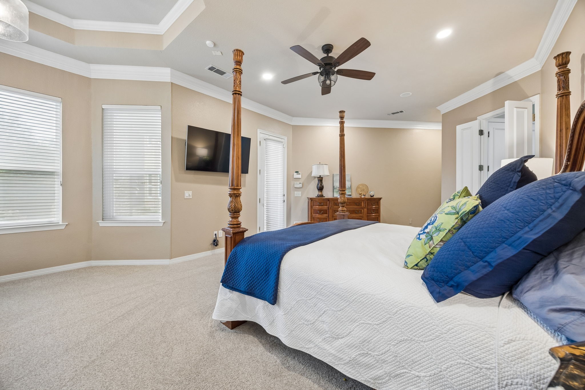 4815 Aurora Court
