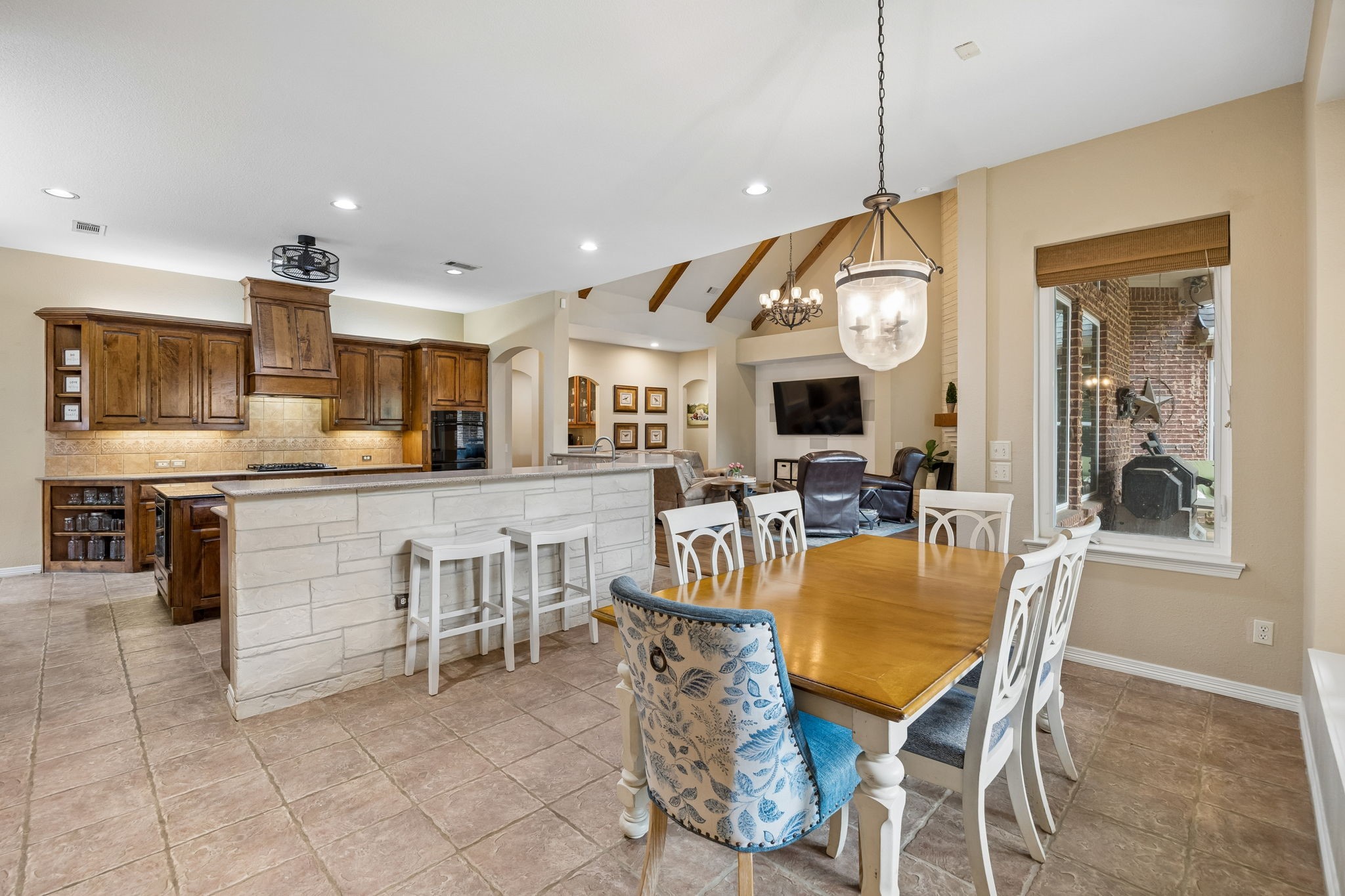 4815 Aurora Court