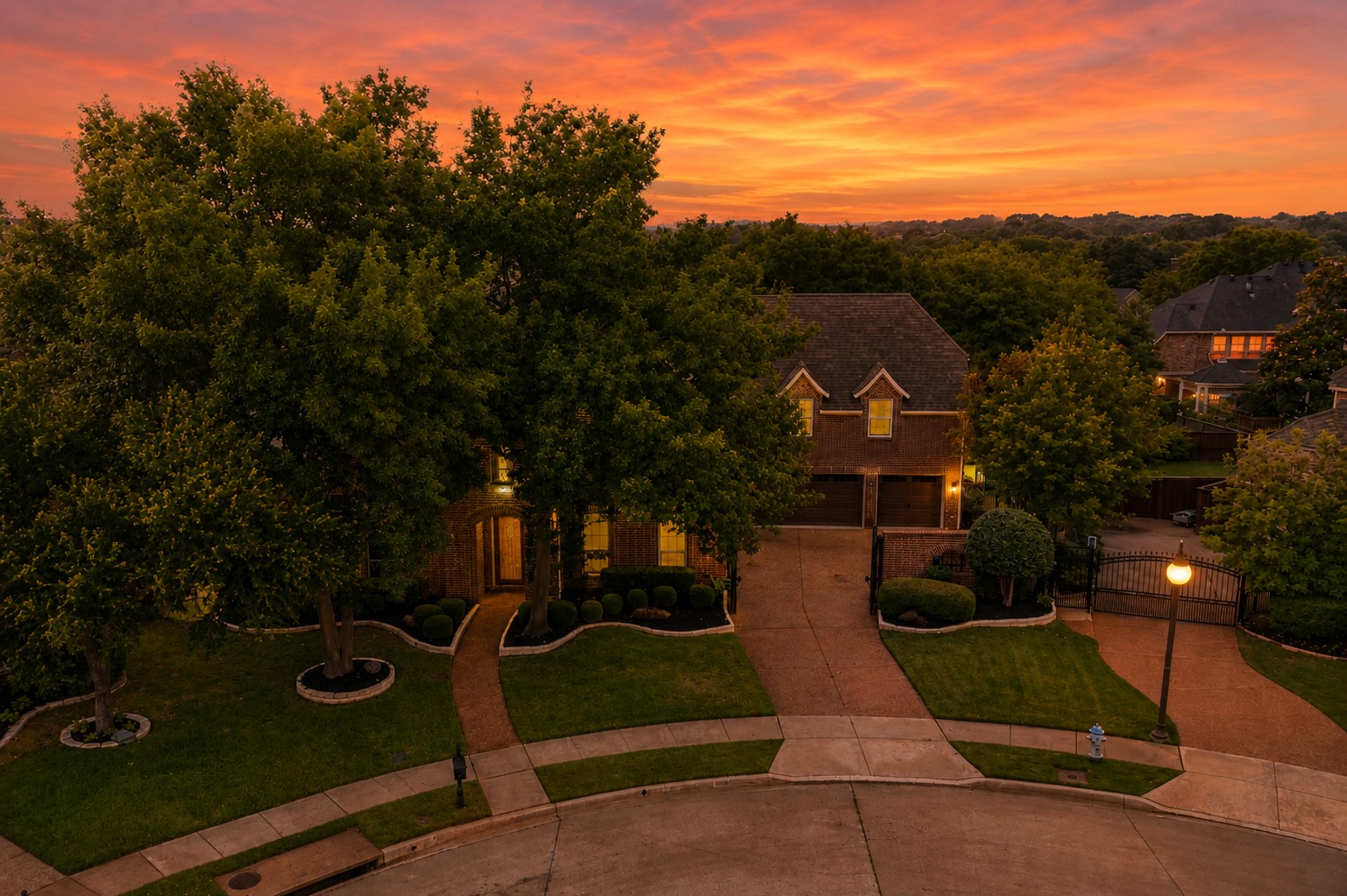 4815 Aurora Court