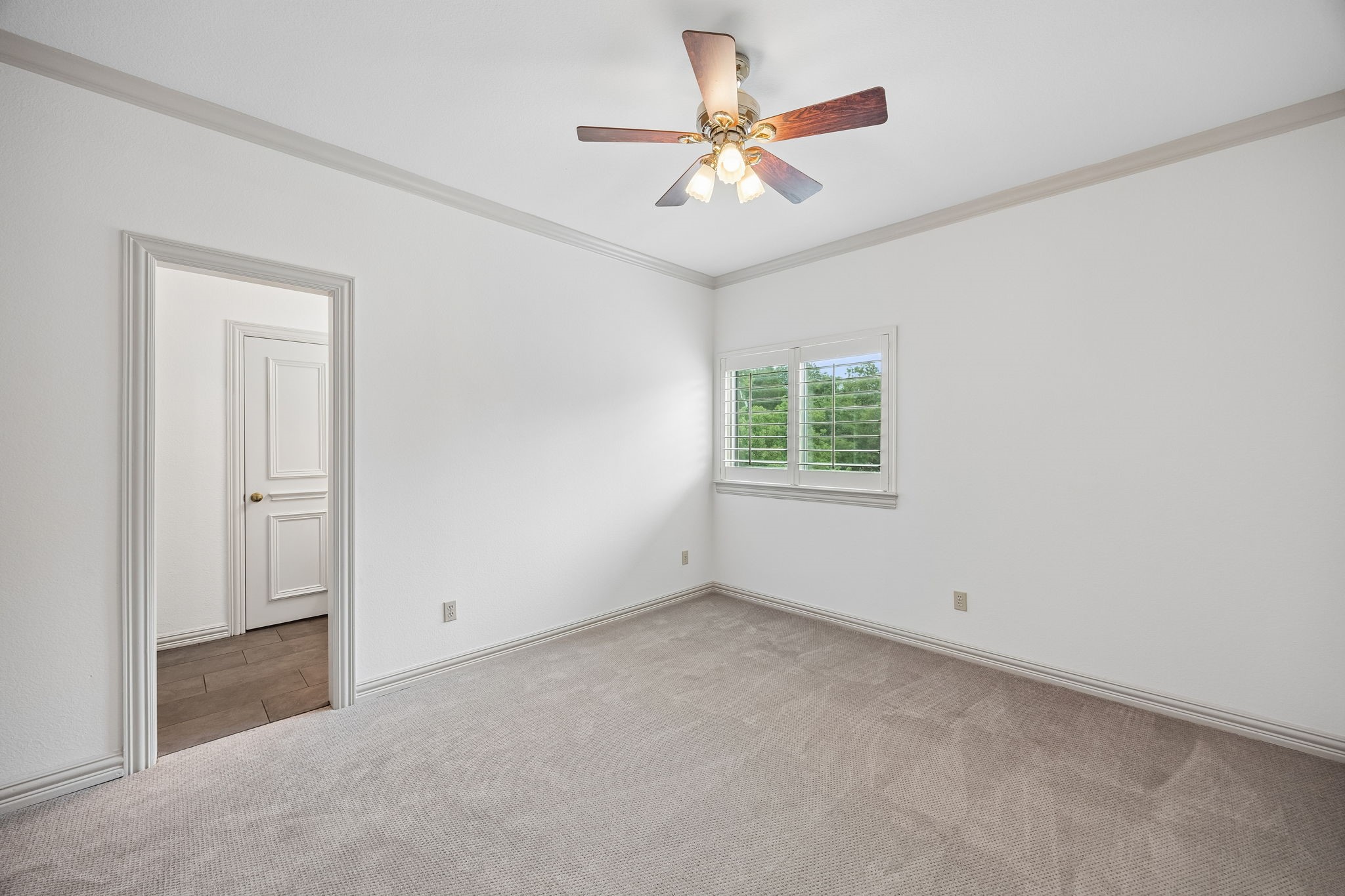 480 Country Lane