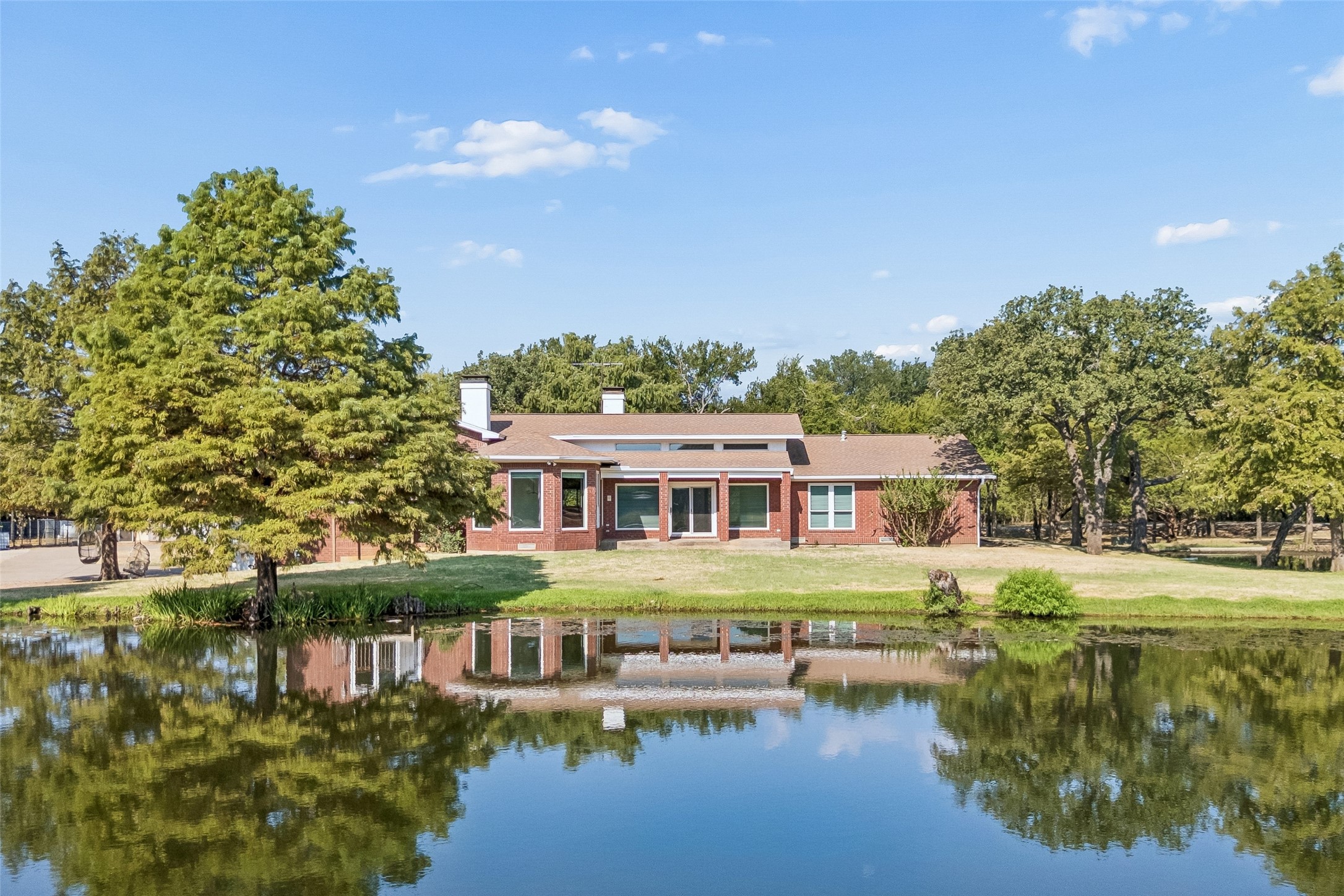 1155 Point Vista Road