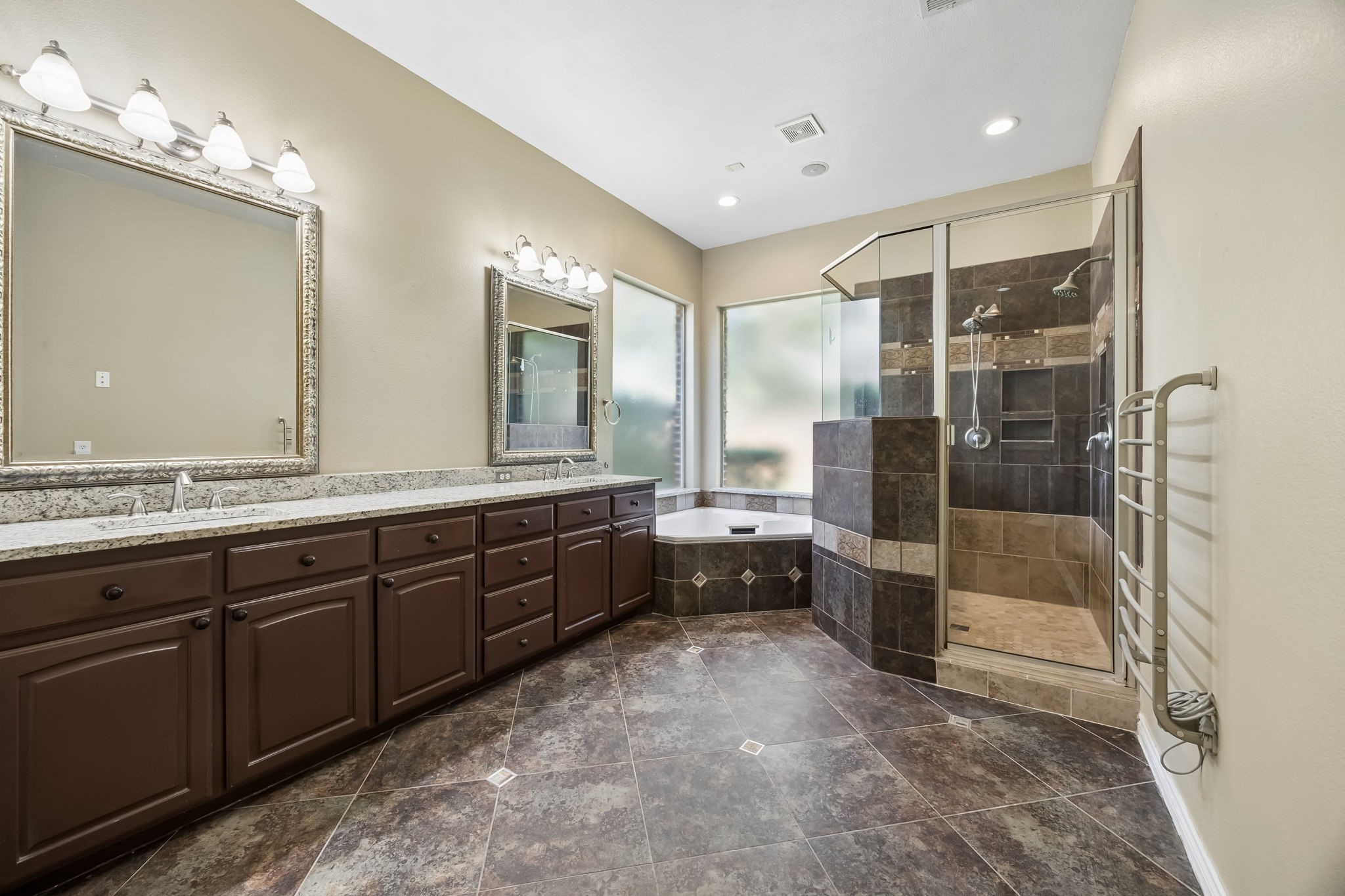4815 Aurora Court
