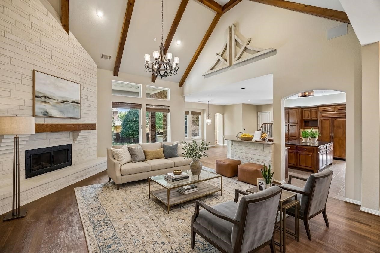 4815 Aurora Court