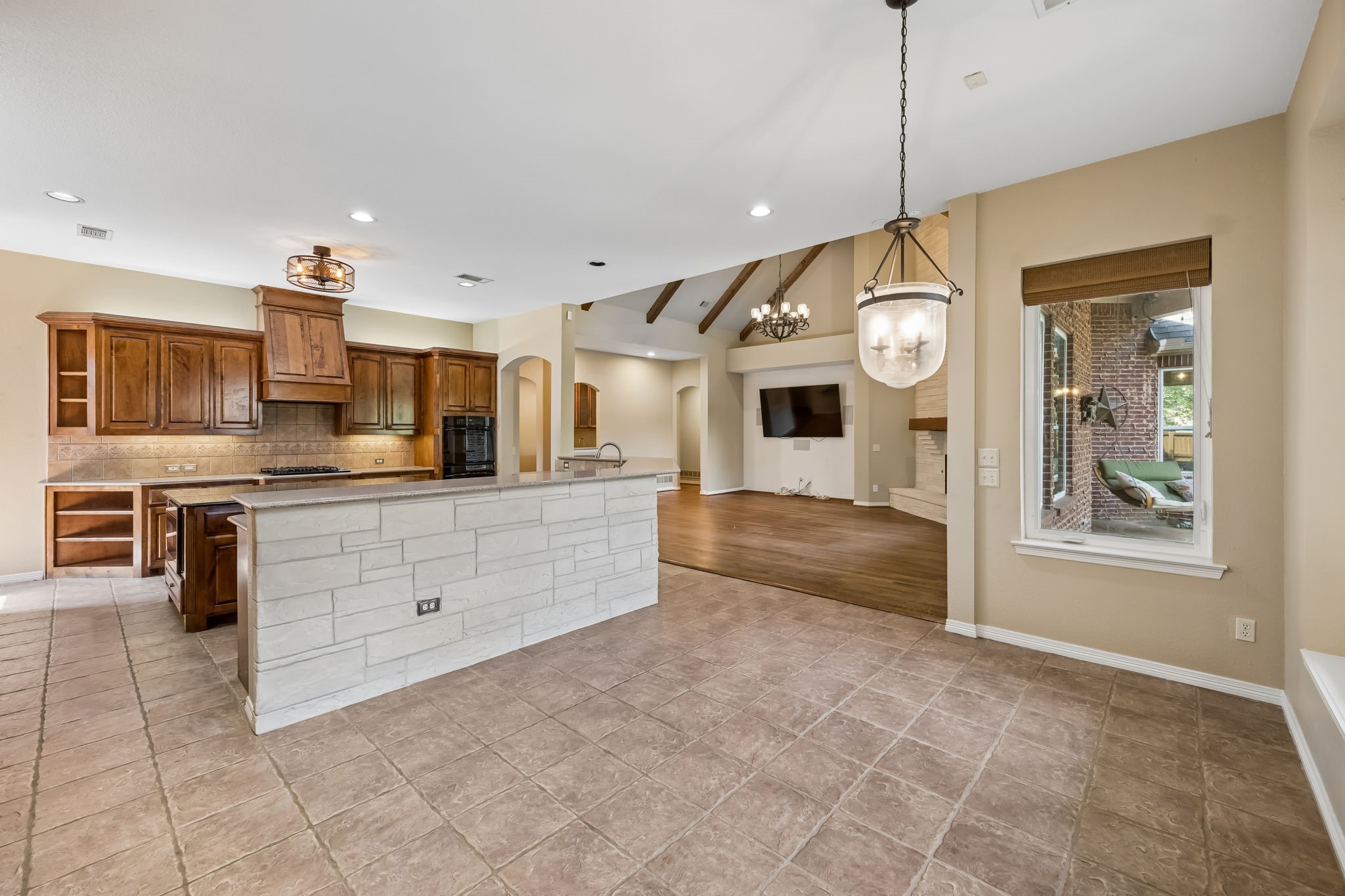 4815 Aurora Court