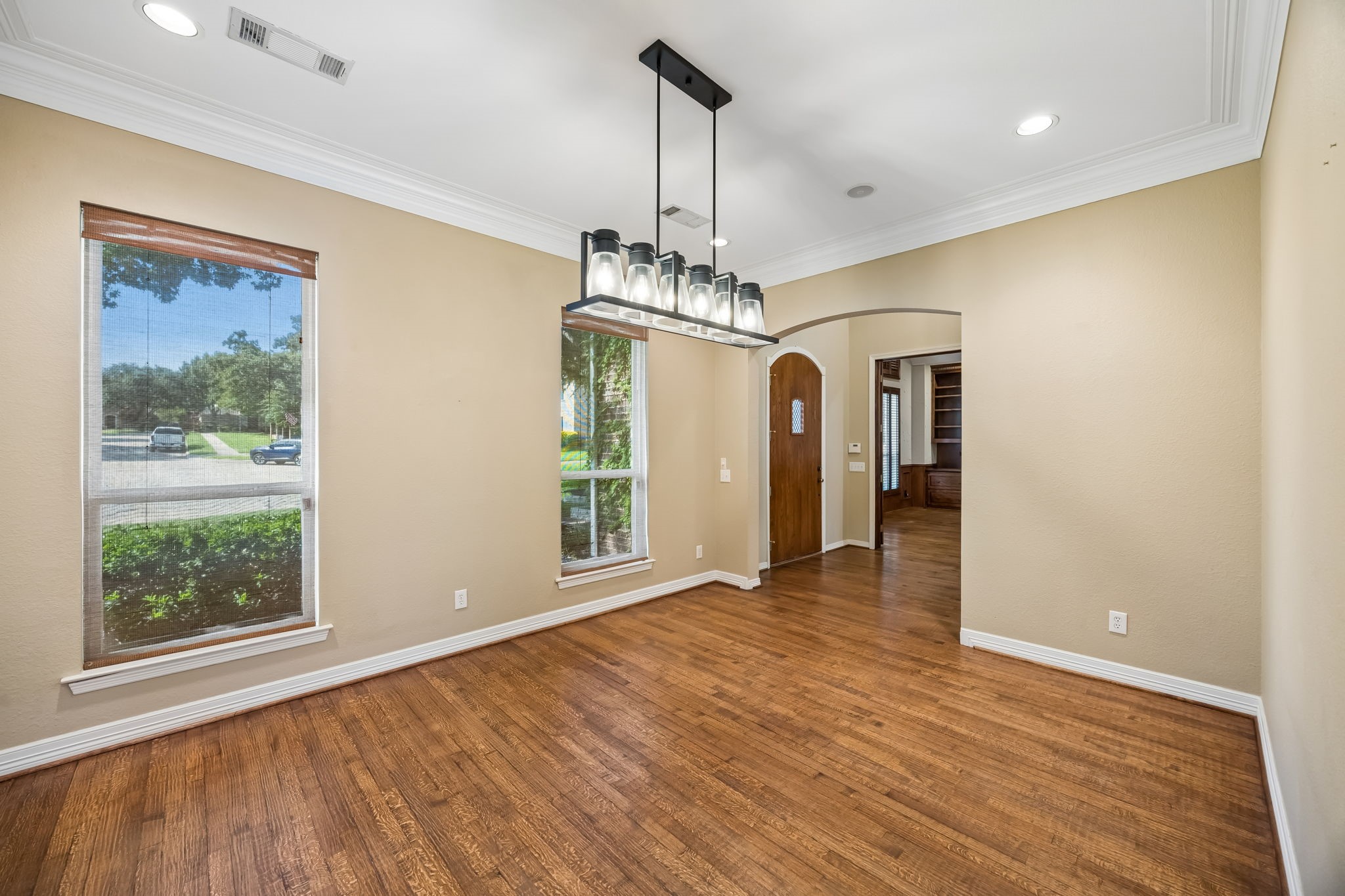 4815 Aurora Court