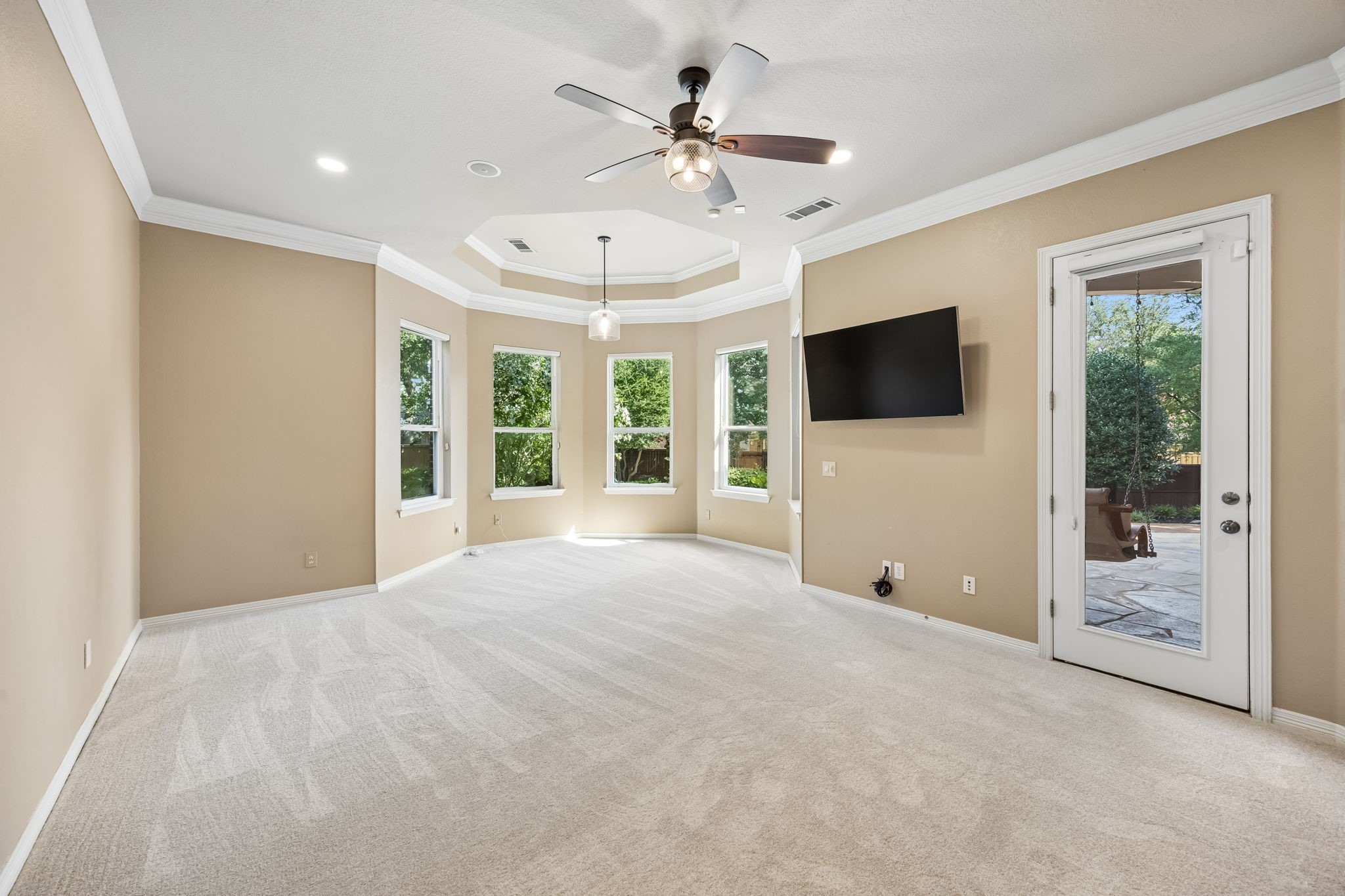 4815 Aurora Court